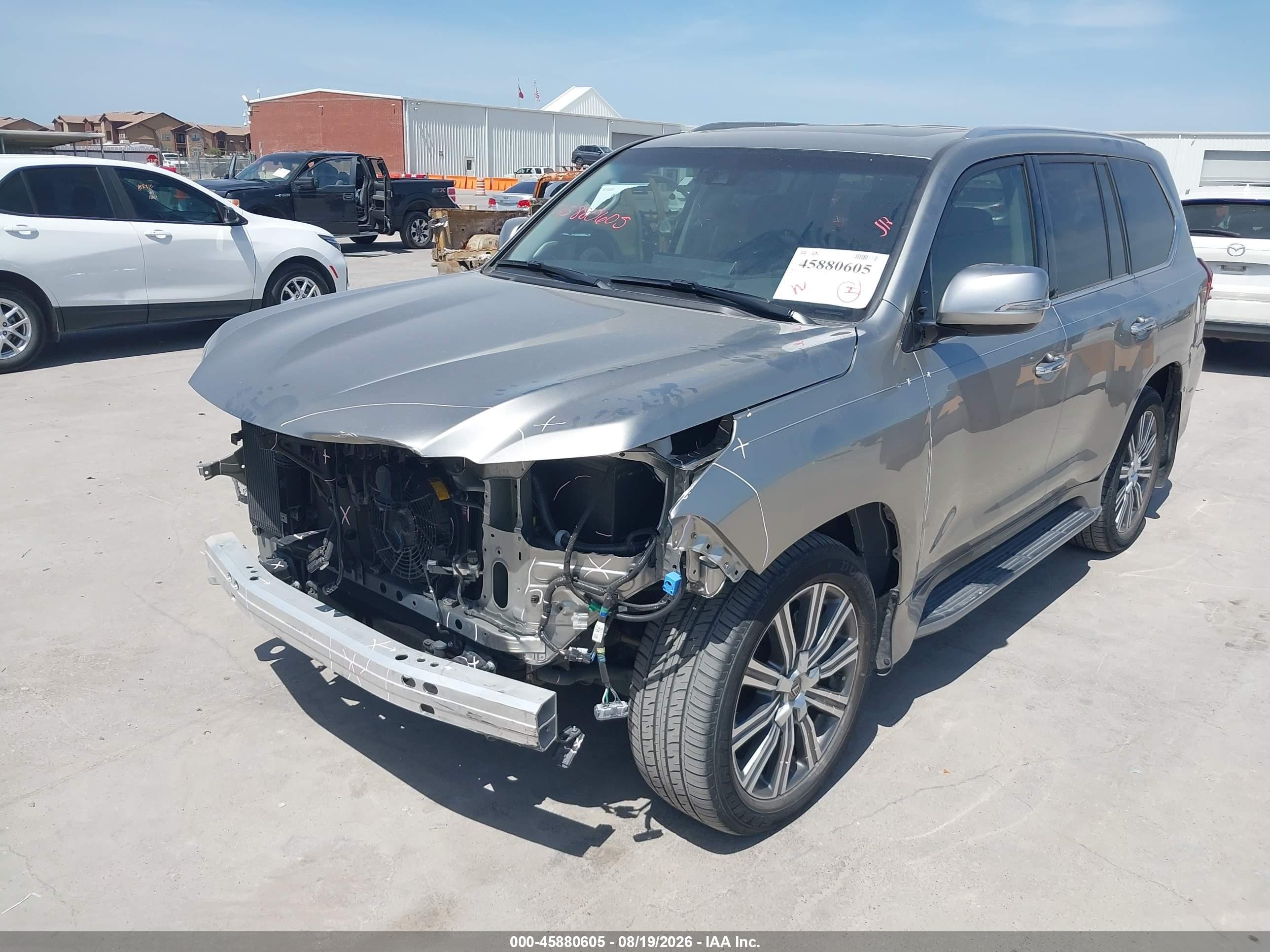 2016 Lexus LX 570 VIN JTJHY7AX7G4201622 IAAI salvage auction — Front End, Salvage (Texas), sold $31,375 on 2026-09-09 (photo 2)