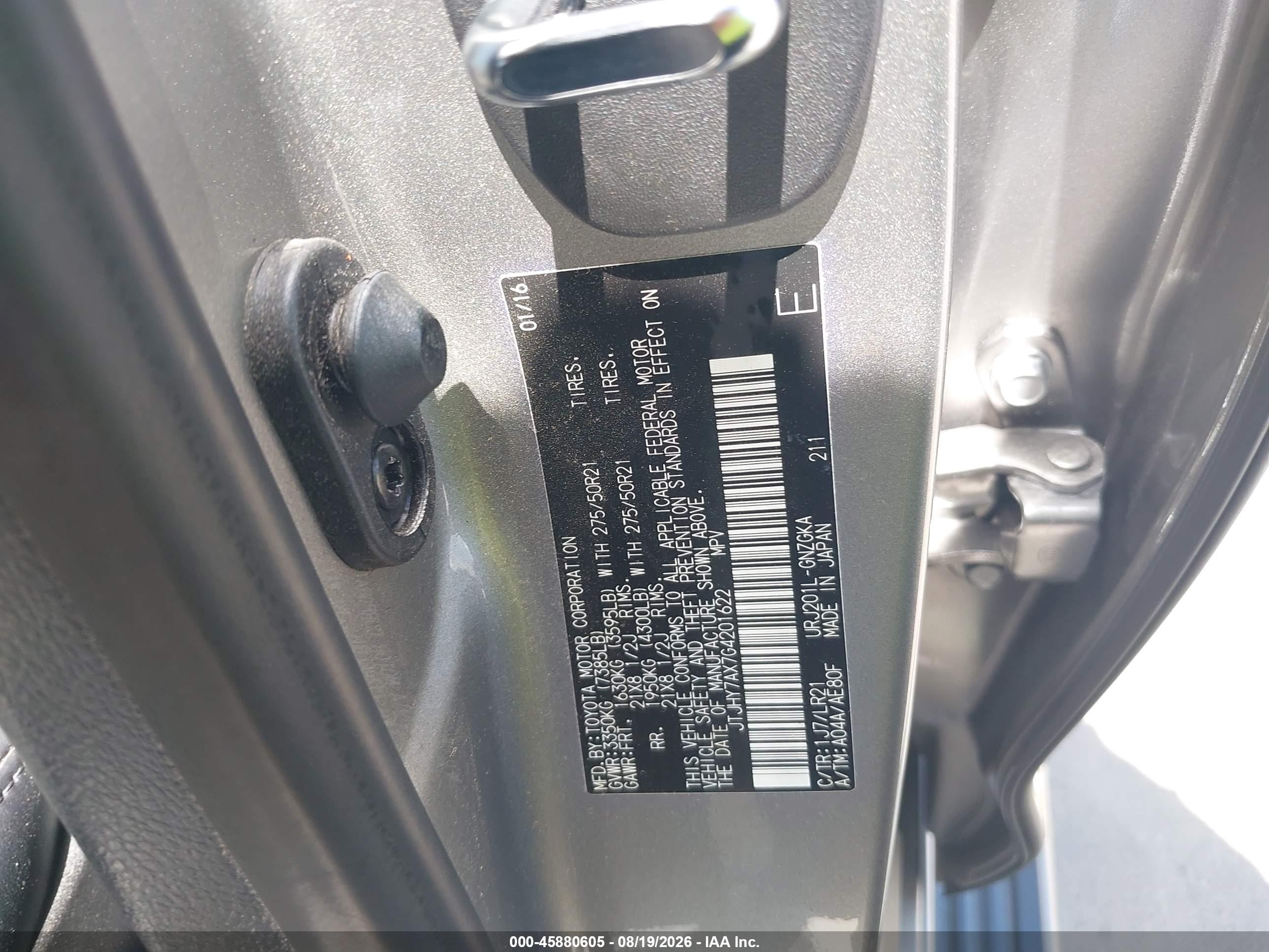2016 Lexus LX 570 VIN JTJHY7AX7G4201622 IAAI salvage auction — Front End, Salvage (Texas), sold $31,375 on 2026-09-09 (photo 9)