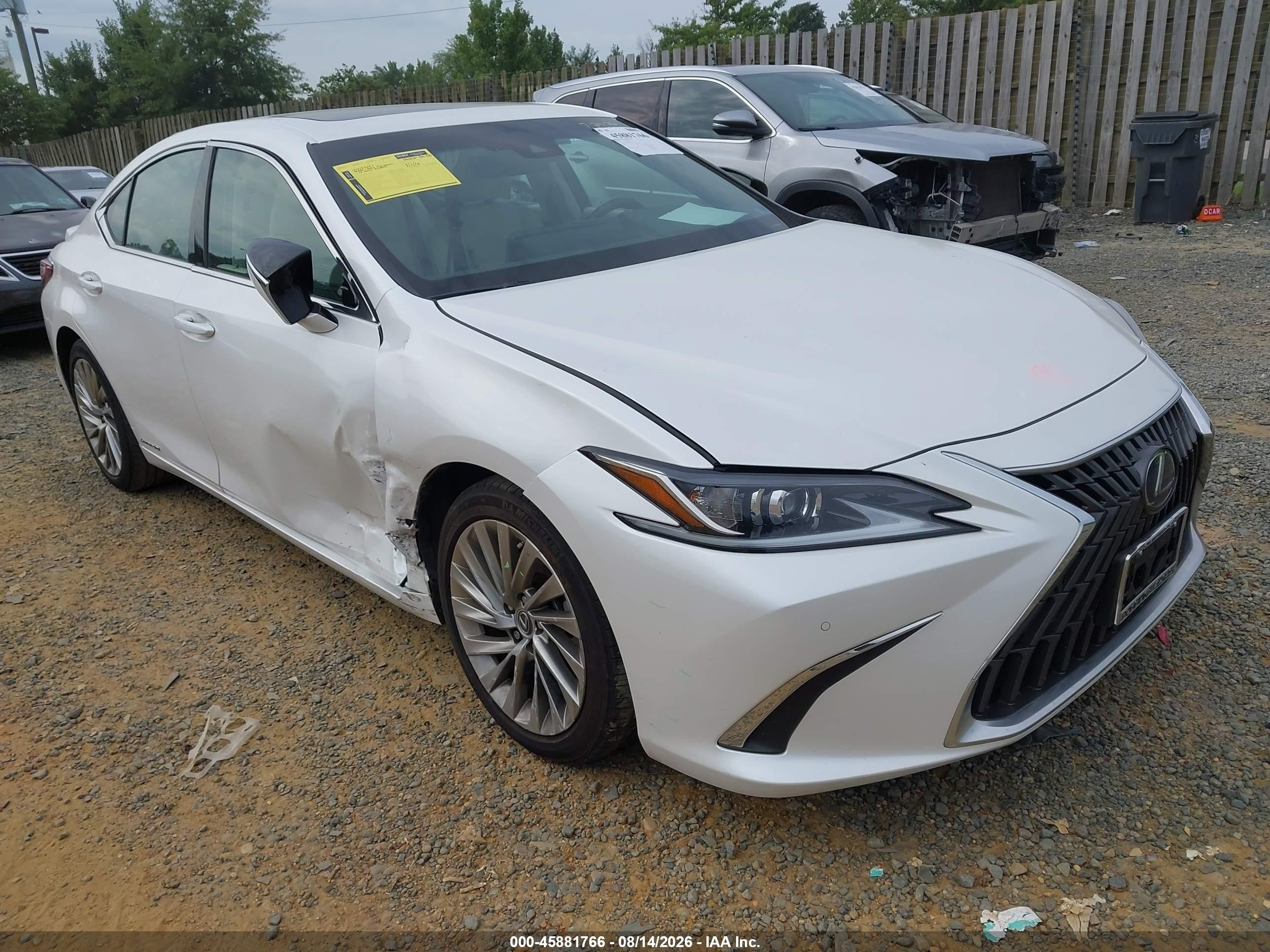 2022 Lexus ES 300h VIN 58AEA1C12NU018937 — IAAI salvage auction photo