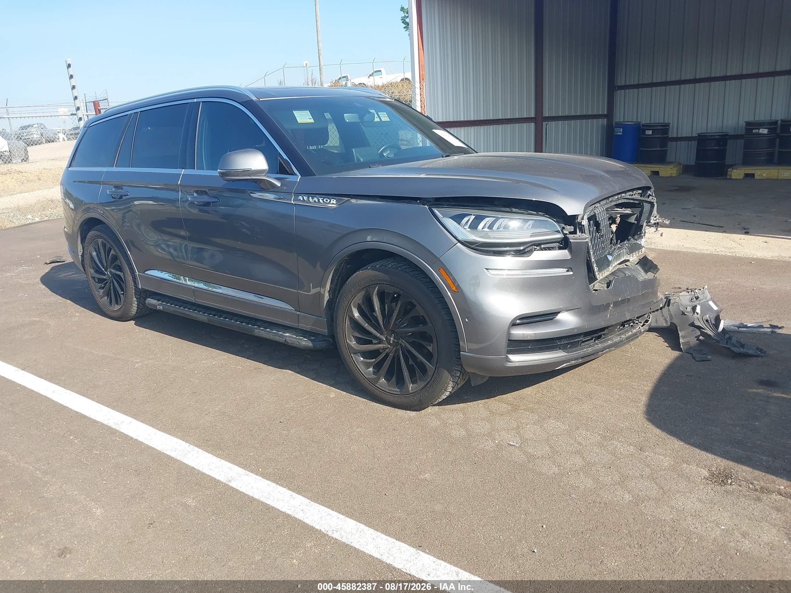 2022 Lincoln Aviator VIN 5LM5J7XC2NGL00870 — IAAI salvage auction photo
