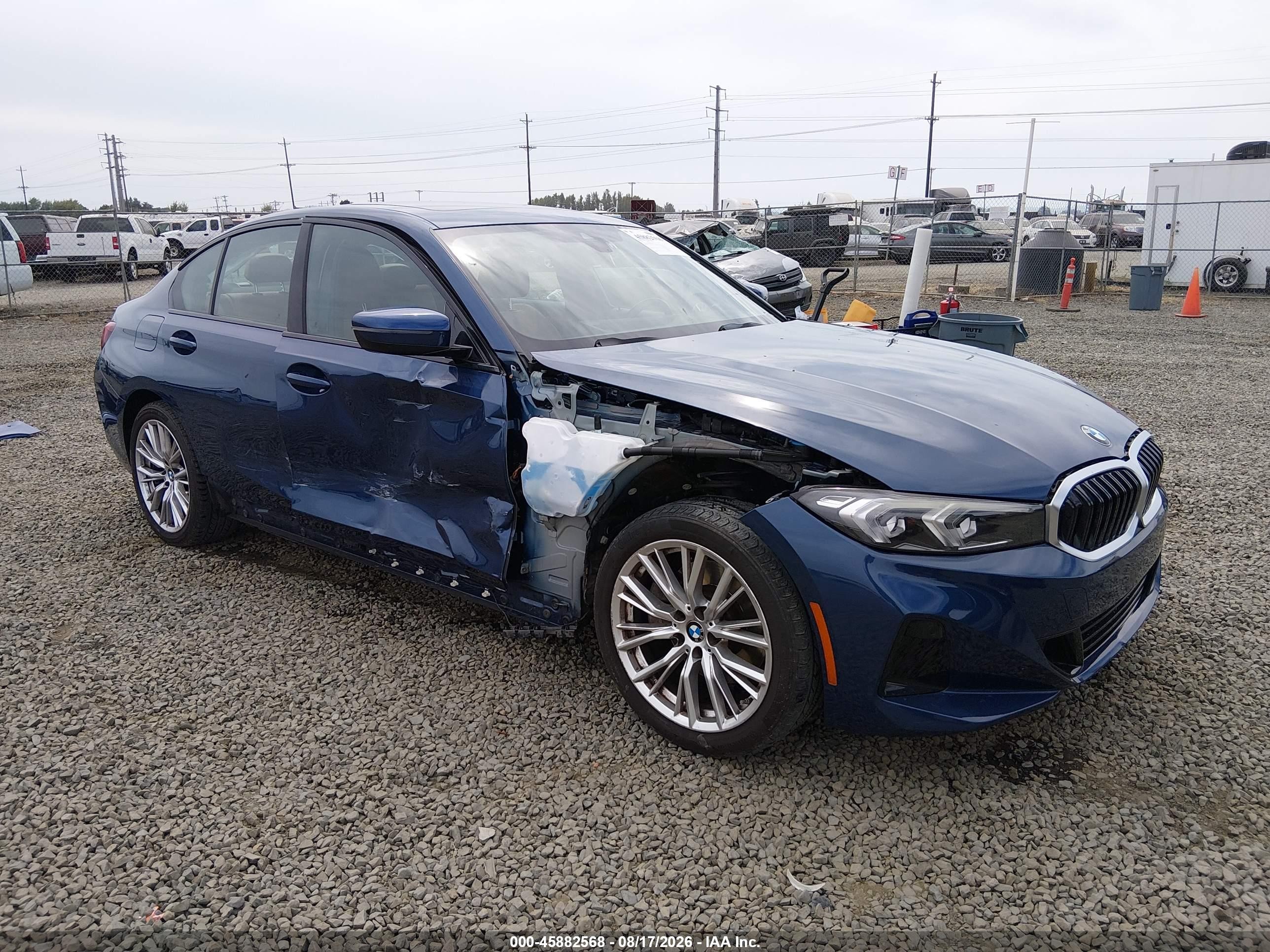 2023 BMW 3 Series VIN 3MW69FF0XP8D02810 — IAAI salvage auction photo