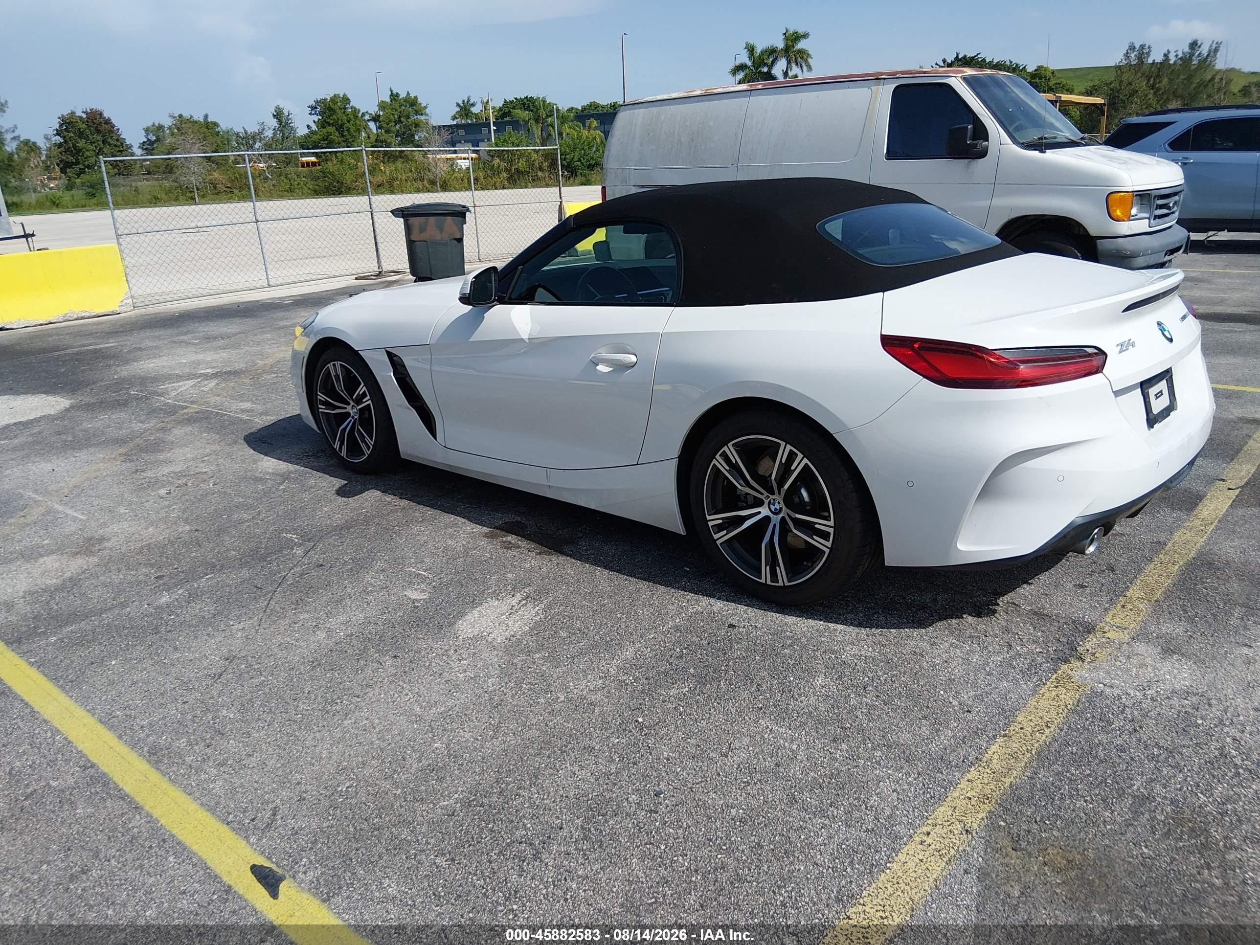2026 BMW Z4 VIN WBAHF3C07TWY56778 IAAI salvage auction — Mechanical, Clear (Florida), sold $28,500 on 2026-08-23 (photo 3)