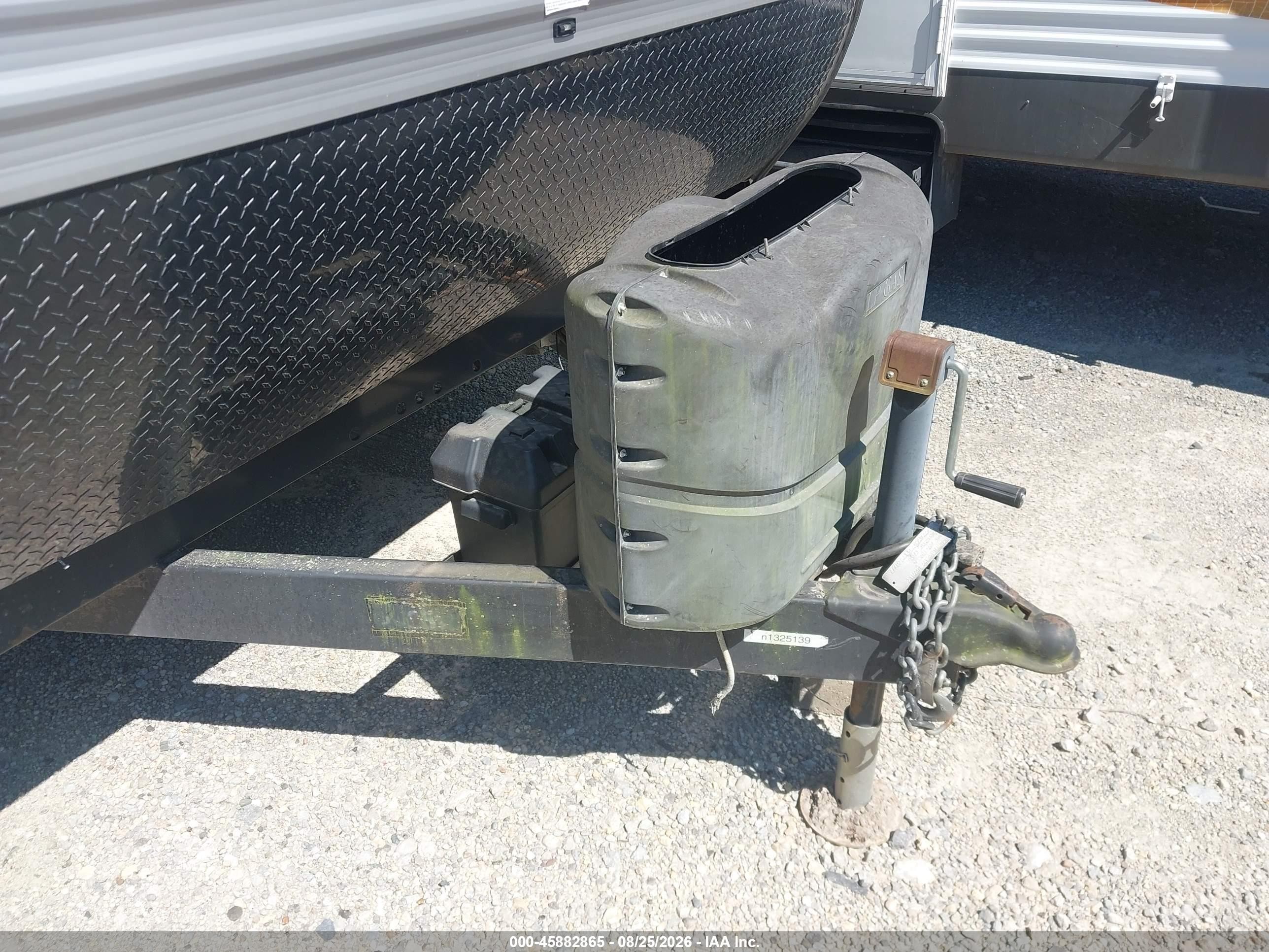 2017 Keystone Rv Coleman VIN 4YDT31428HH933614 IAAI salvage auction — Rear End, Salvage (Ohio), sold $2,250 on 2026-09-09 (photo 7)