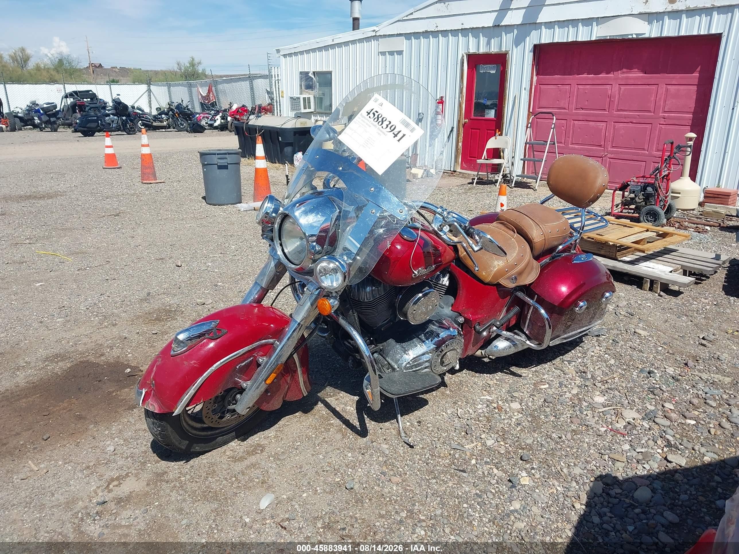 2016 Indian Motorcycle Co. Chief VIN 56KCCVAA9G3329355 IAAI salvage auction — Side, Salvage (Arizona), sold $4,050 on 2026-09-29 (photo 2)
