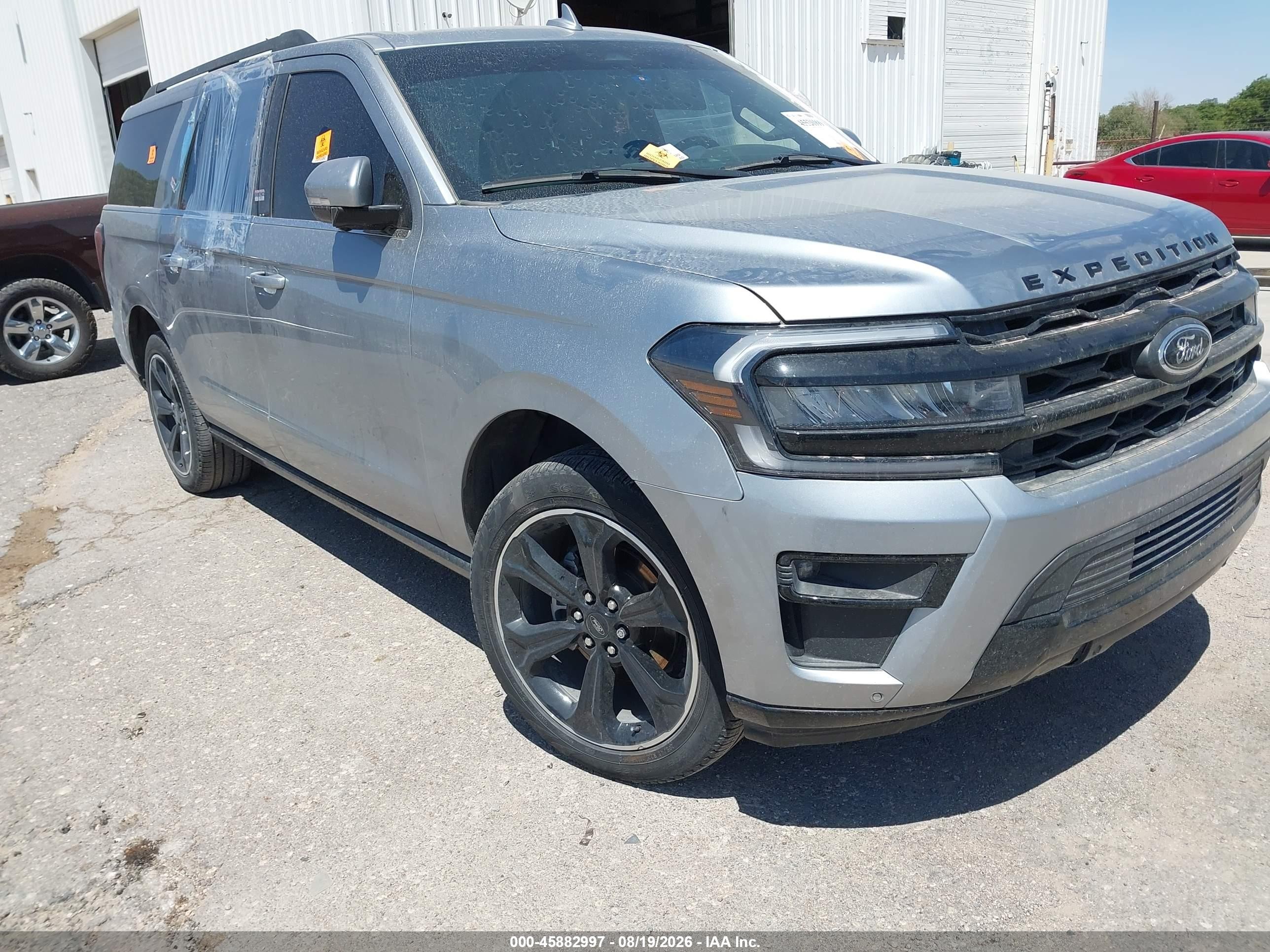 2024 Ford Expedition VIN 1FMJK1K83REA91218 — IAAI salvage auction photo