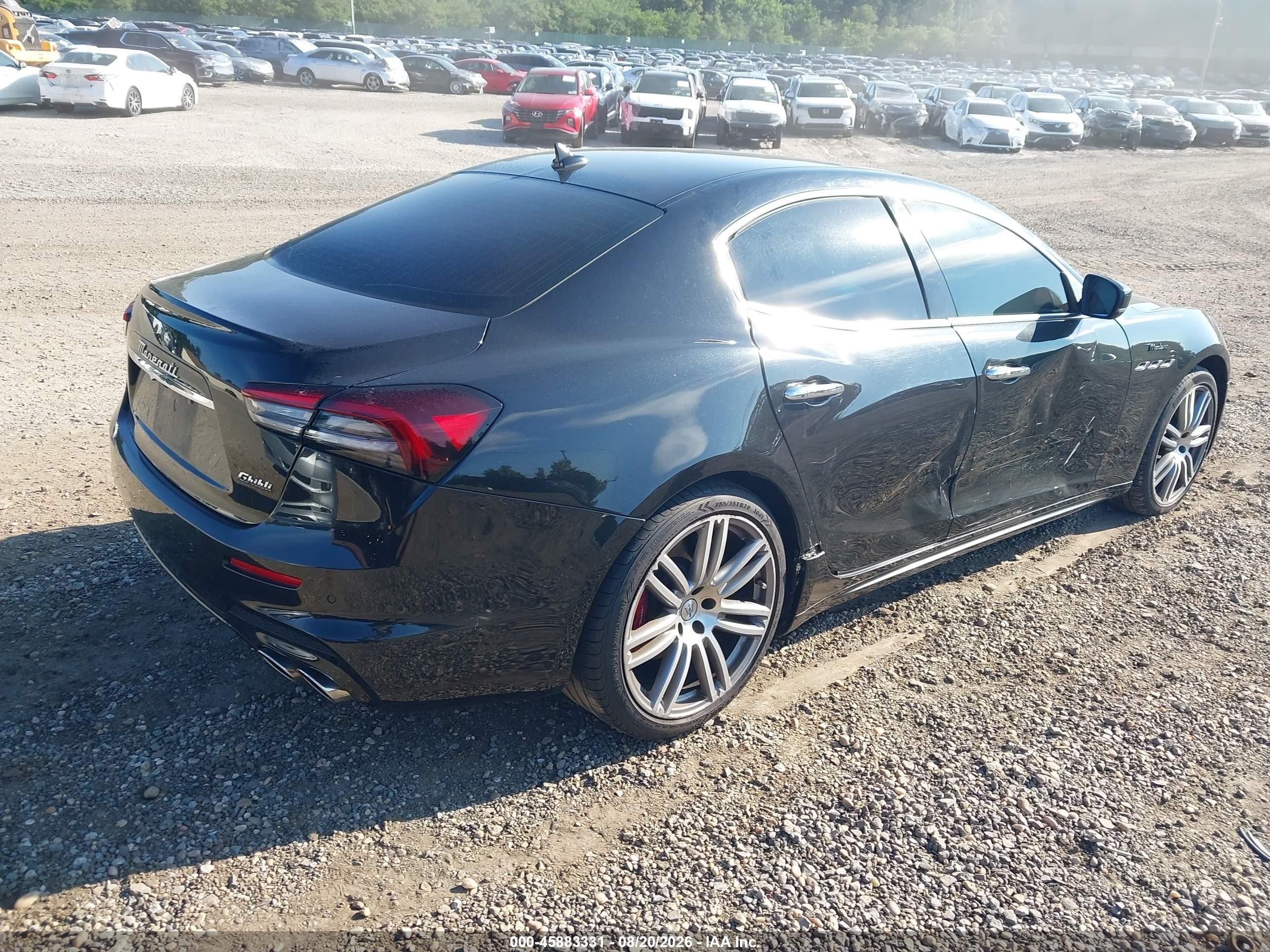 2022 Maserati Ghibli VIN ZAM57YSM4NX399862 IAAI salvage auction — Side, Mv-907A (New York), sold $7,850 on 2026-09-08 (photo 4)