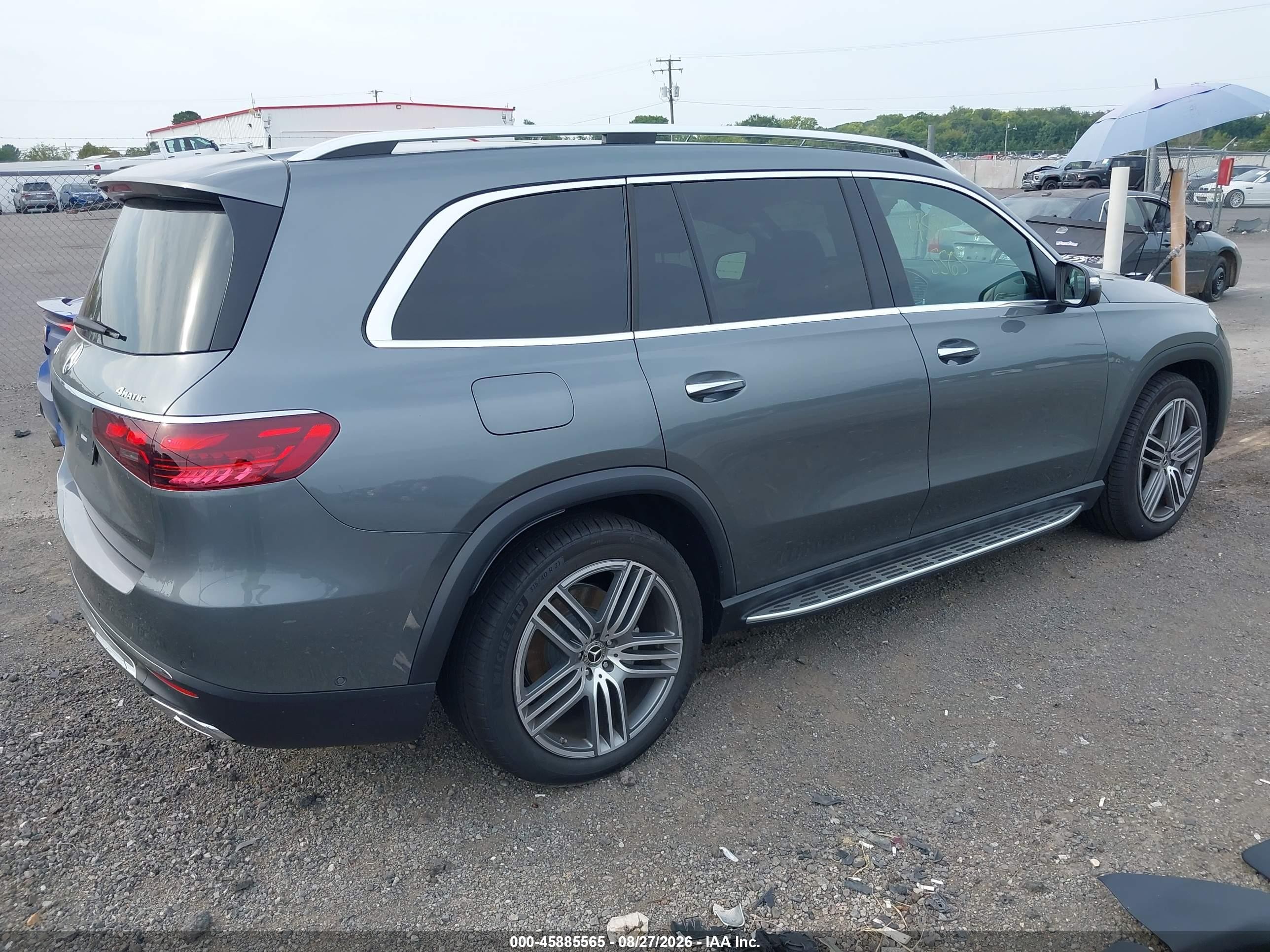 2026 Mercedes-Benz GLS-Class VIN 4JGFF5KEXTB699513 IAAI salvage auction — Storm Damage, Clear (Illinois), sold $41,500 on 2026-09-04 (photo 4)