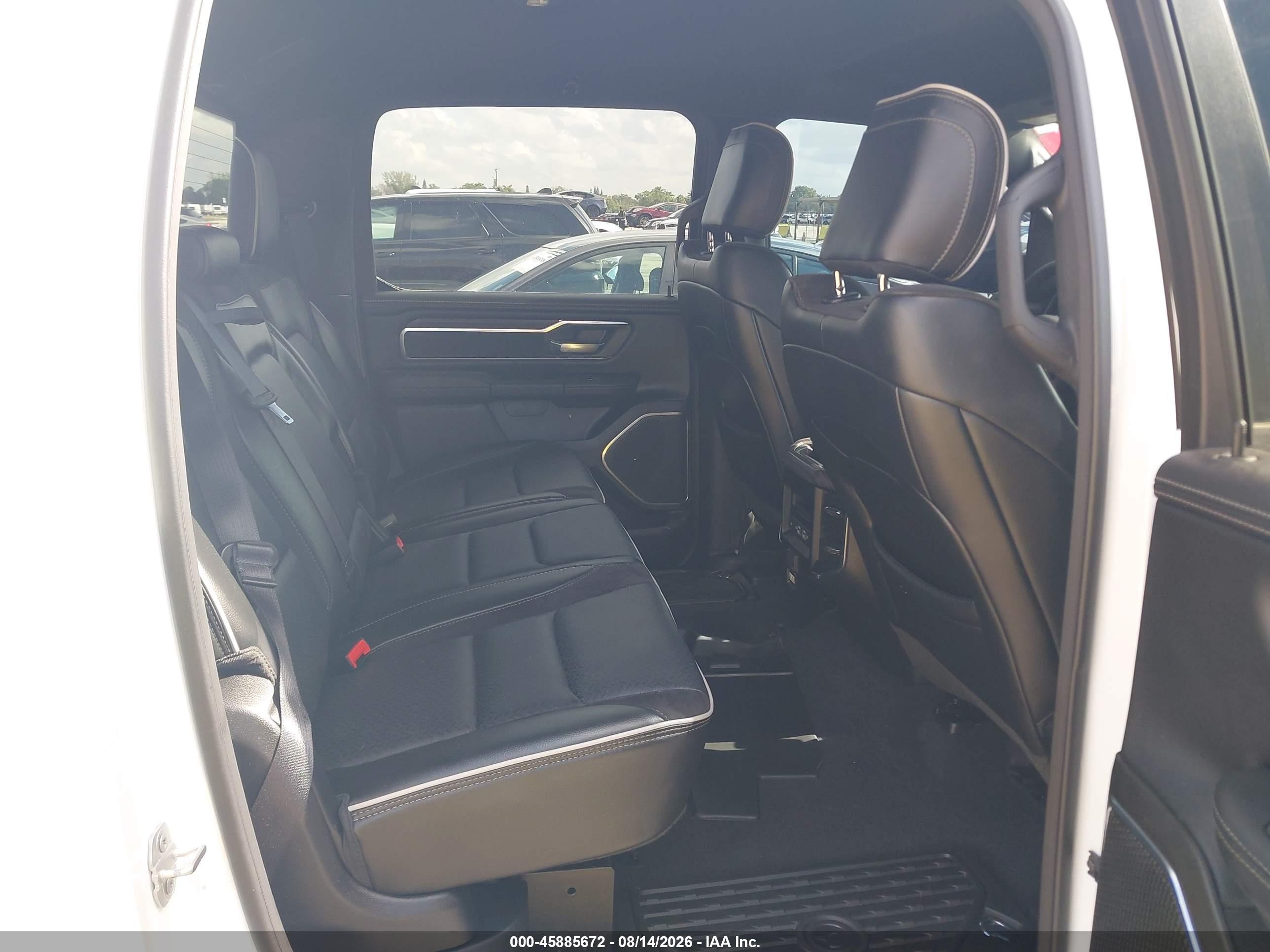 2026 Ram 1500 VIN 3C6SRFJP6T4159725 IAAI salvage auction — Side, Enterprise Vehicles Clear Only (Florida), sold $29,400 on 2026-09-17 (photo 8)
