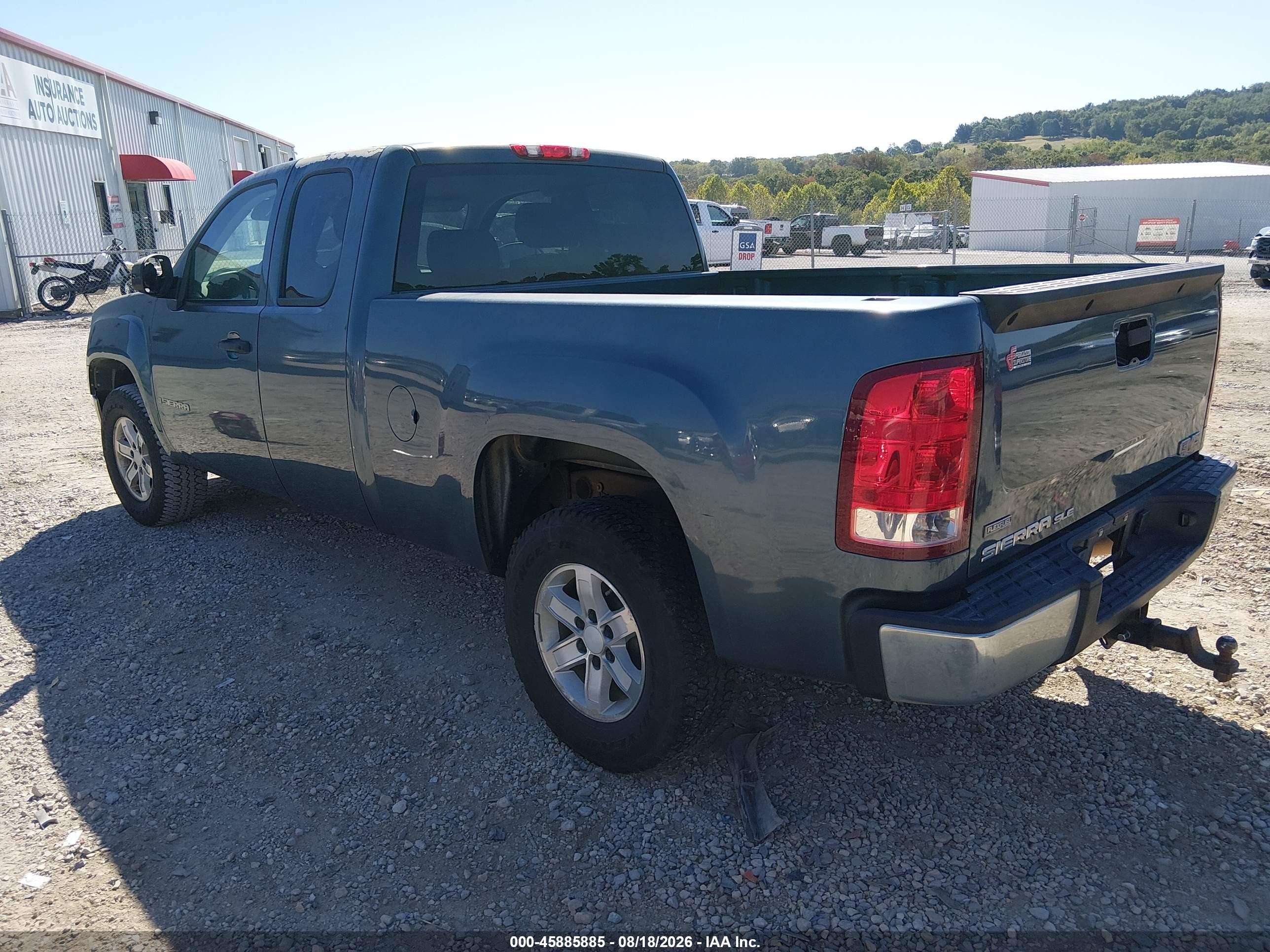 2009 GMC Sierra 1500 VIN 1GTEC29059Z265100 IAAI salvage auction — Side, Clear (Oklahoma), sold $2,900 on 2026-09-25 (photo 3)