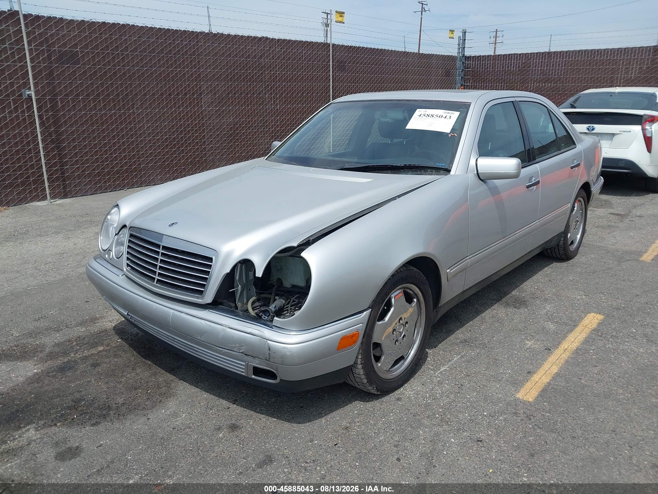 1997 Mercedes-benz E-class VIN WDBJF72F6VA368082 IAAI salvage auction — Unknown, Salvage (California), sold $900 on 2026-10-04 (photo 2)