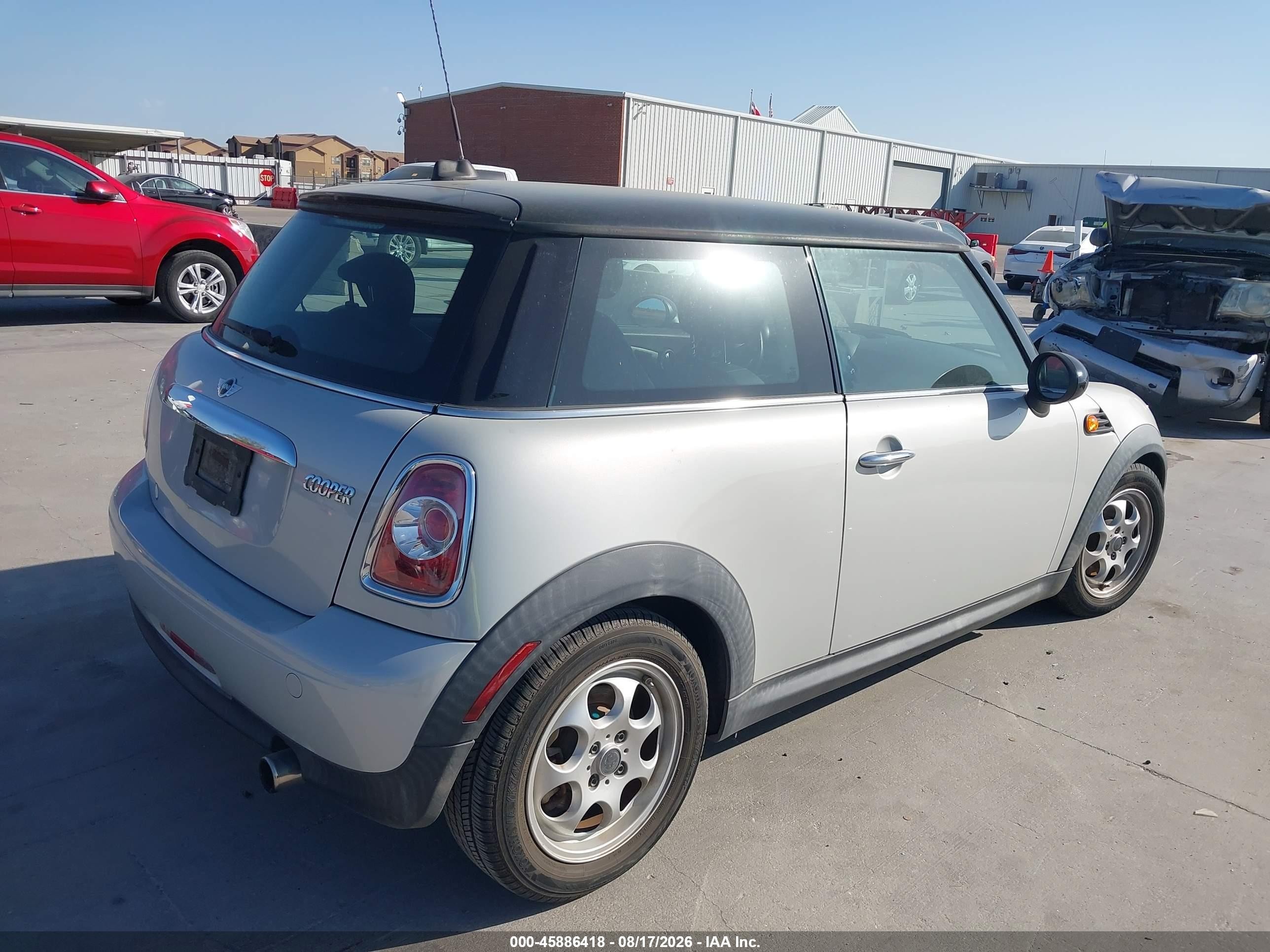 2012 Mini Cooper VIN WMWSU3C55CT262148 IAAI salvage auction — Water/Flood, Salvage (Texas), sold $350 on 2026-09-19 (photo 4)