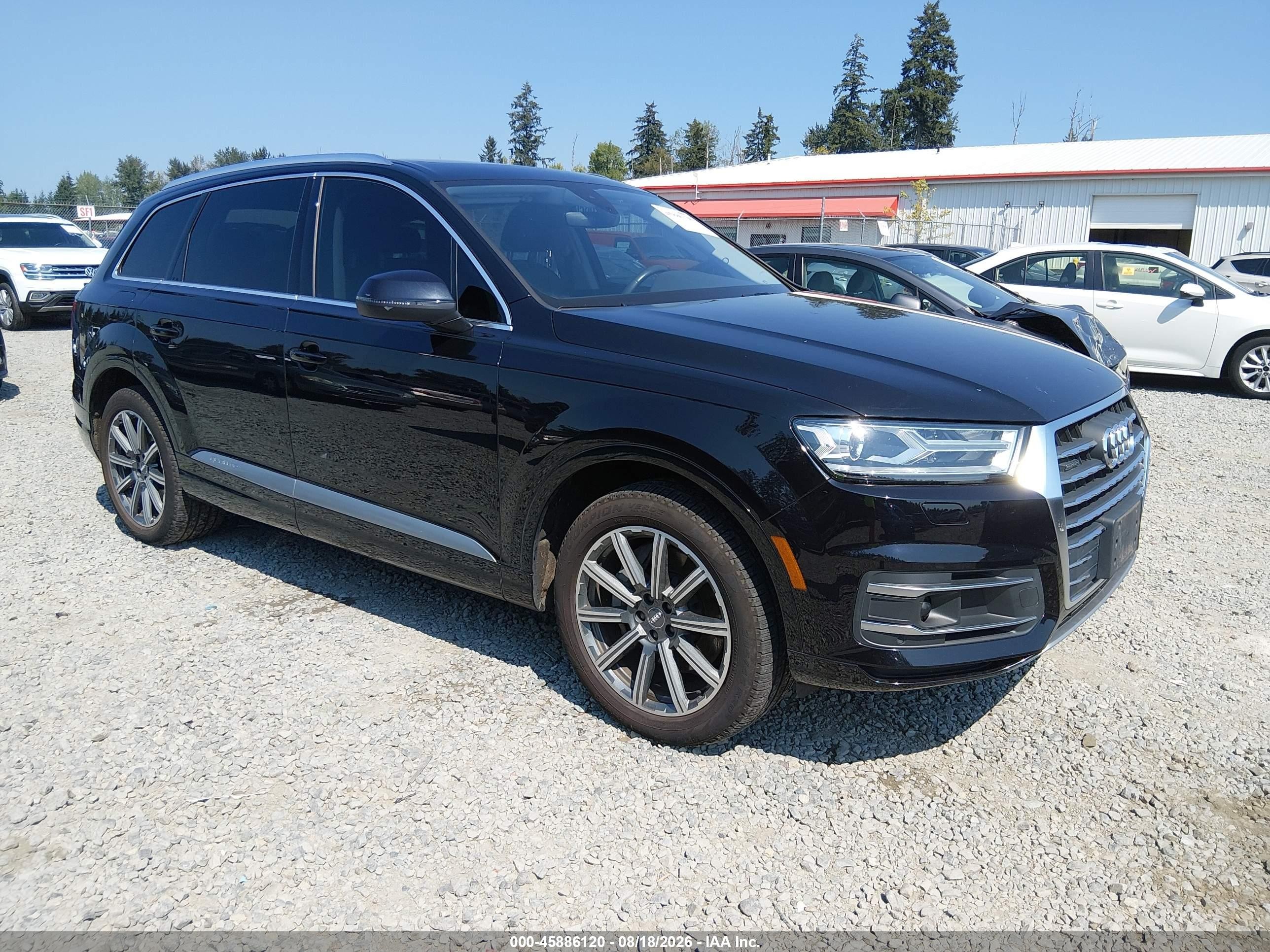 2017 Audi Q7 VIN WA1LHAF71HD042255 — IAAI salvage auction photo