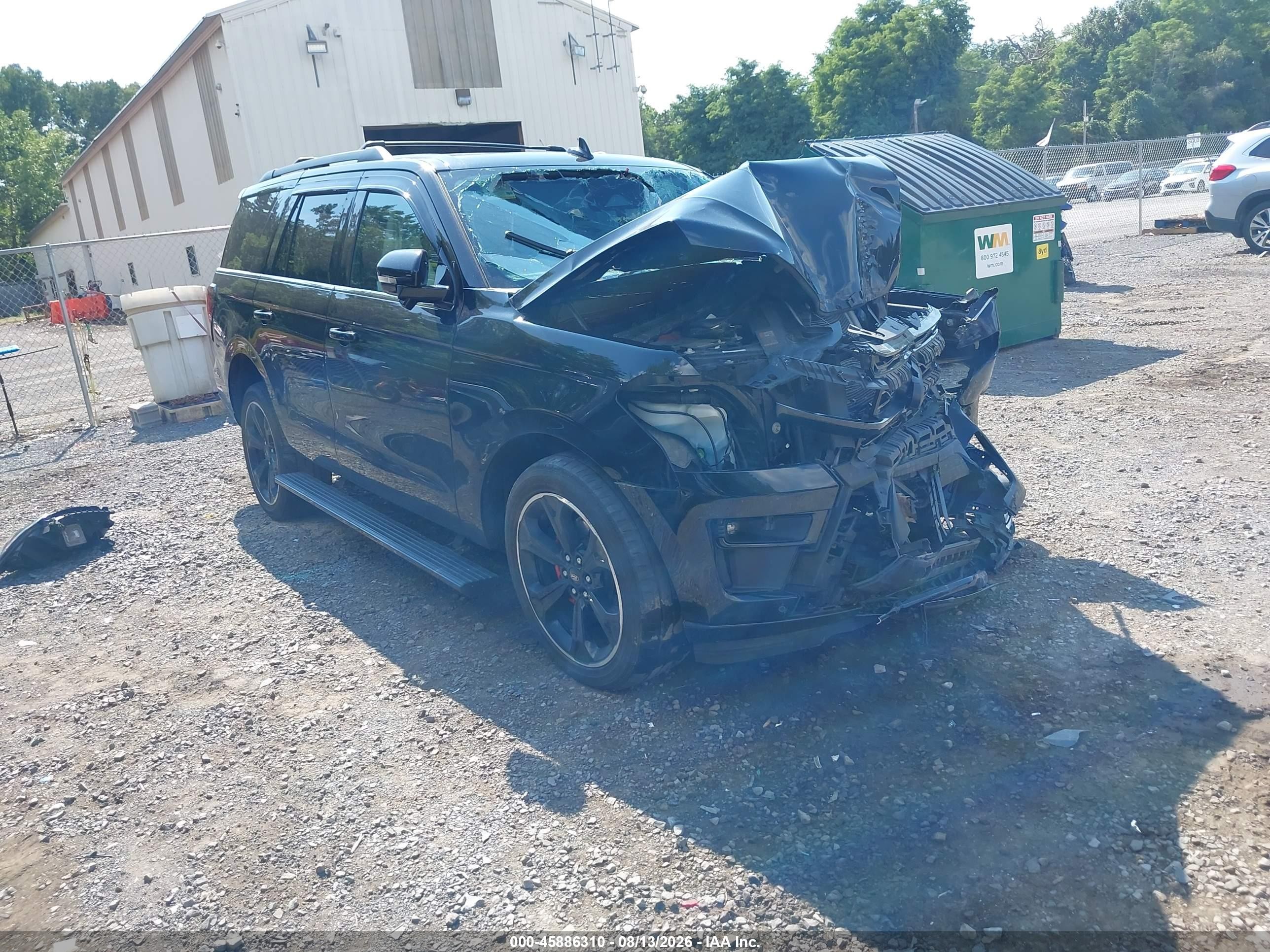 2024 Ford Expedition VIN 1FMJU2AG0REA04934 — IAAI salvage auction photo