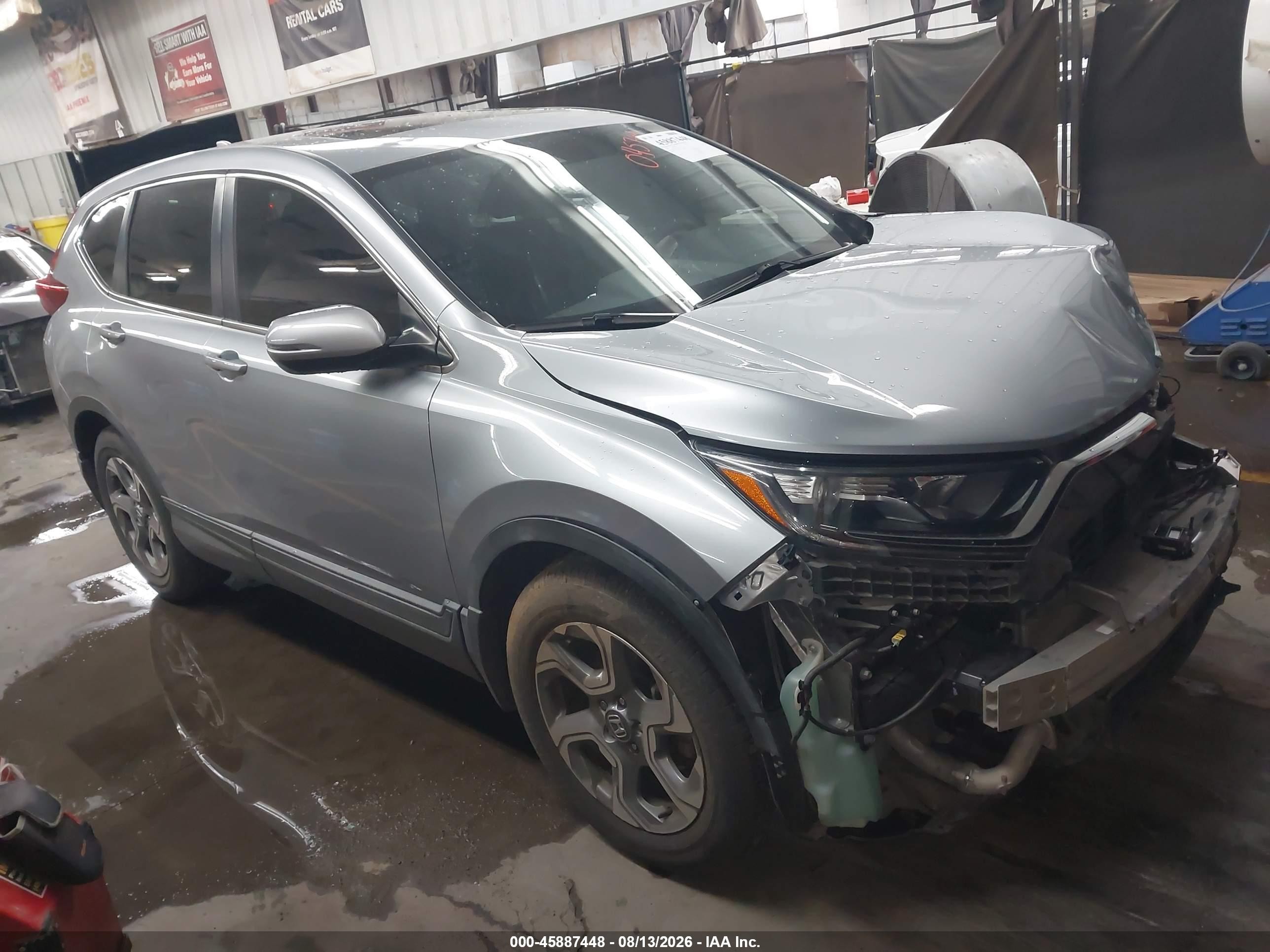 2018 Honda CR-V VIN 7FARW1H58JE045769 — IAAI salvage auction photo