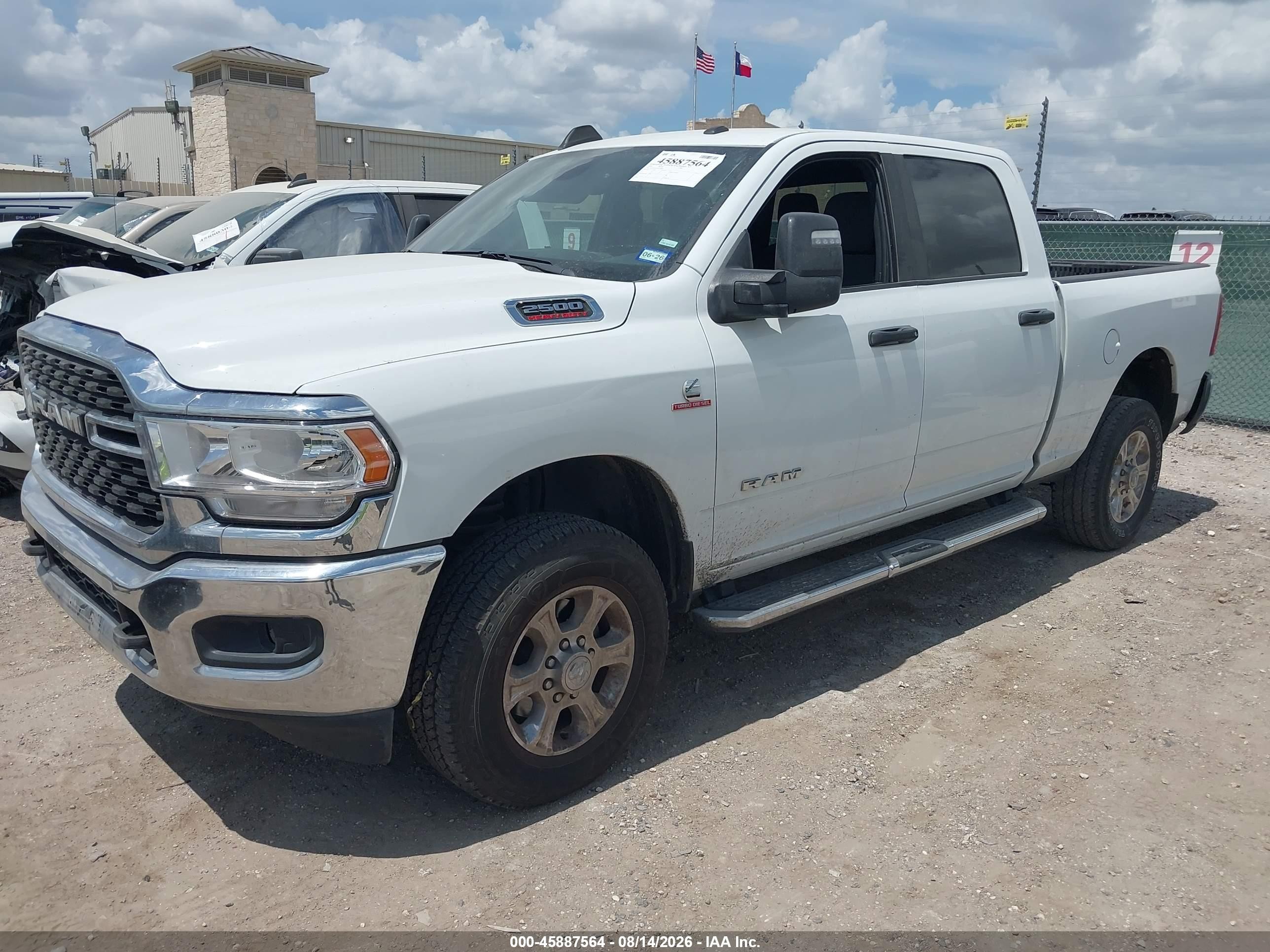 2024 Ram 2500 VIN 3C6UR5DL9RG340482 IAAI salvage auction — Rear End, Enterprise Vehicles Clear Only (Texas), sold $29,250 on 2026-08-20 (photo 2)