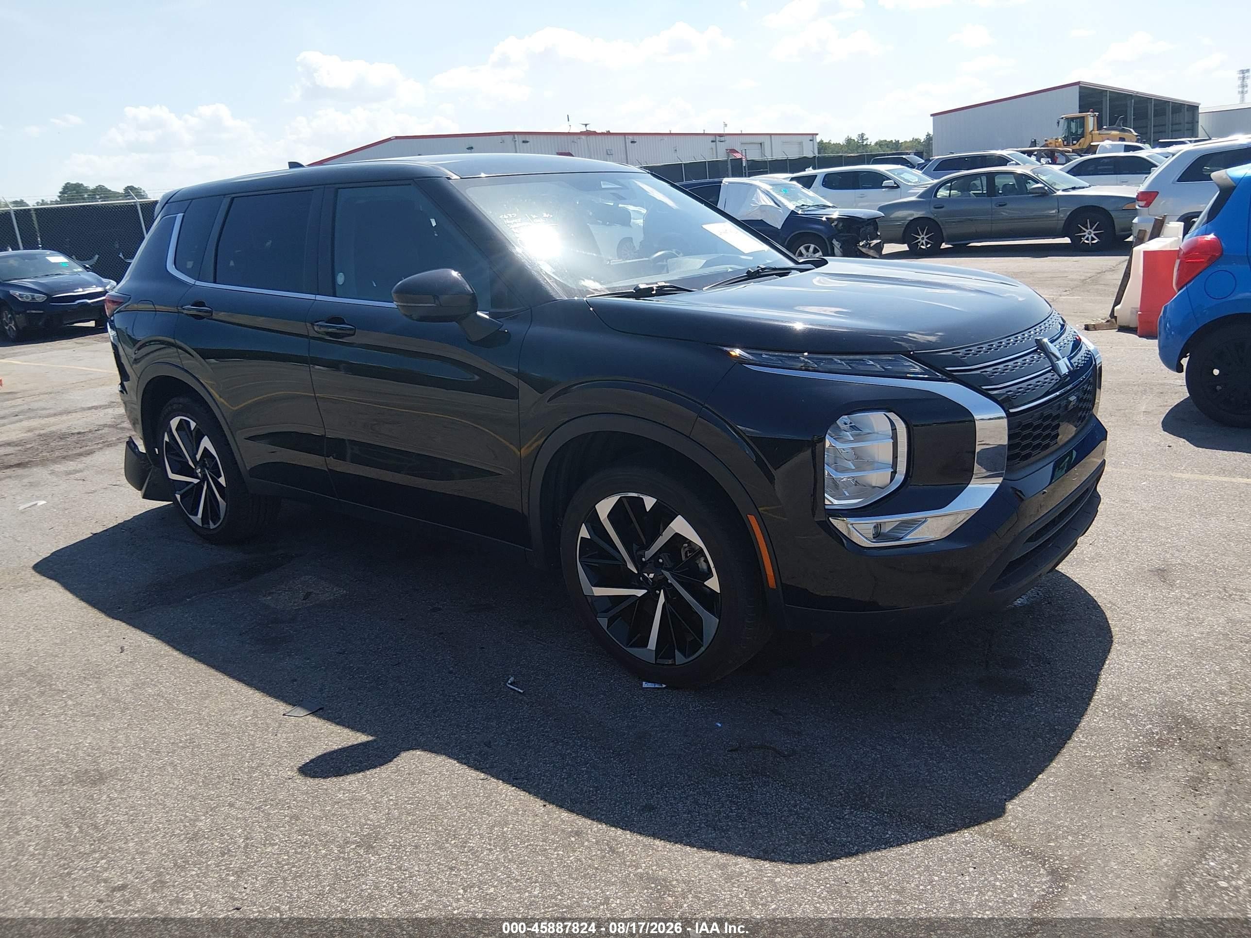 2024 Mitsubishi Outlander VIN JA4J3VA89RZ036589 — IAAI salvage auction photo