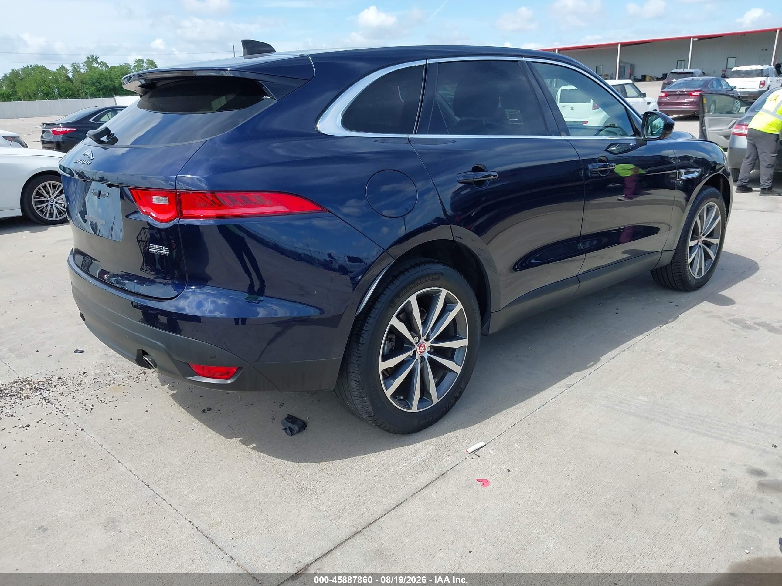2020 Jaguar F-Pace VIN SADCK2FX1LA647534 IAAI salvage auction — Unknown, Salvage (Texas), sold $7,400 on 2026-09-25 (photo 4)