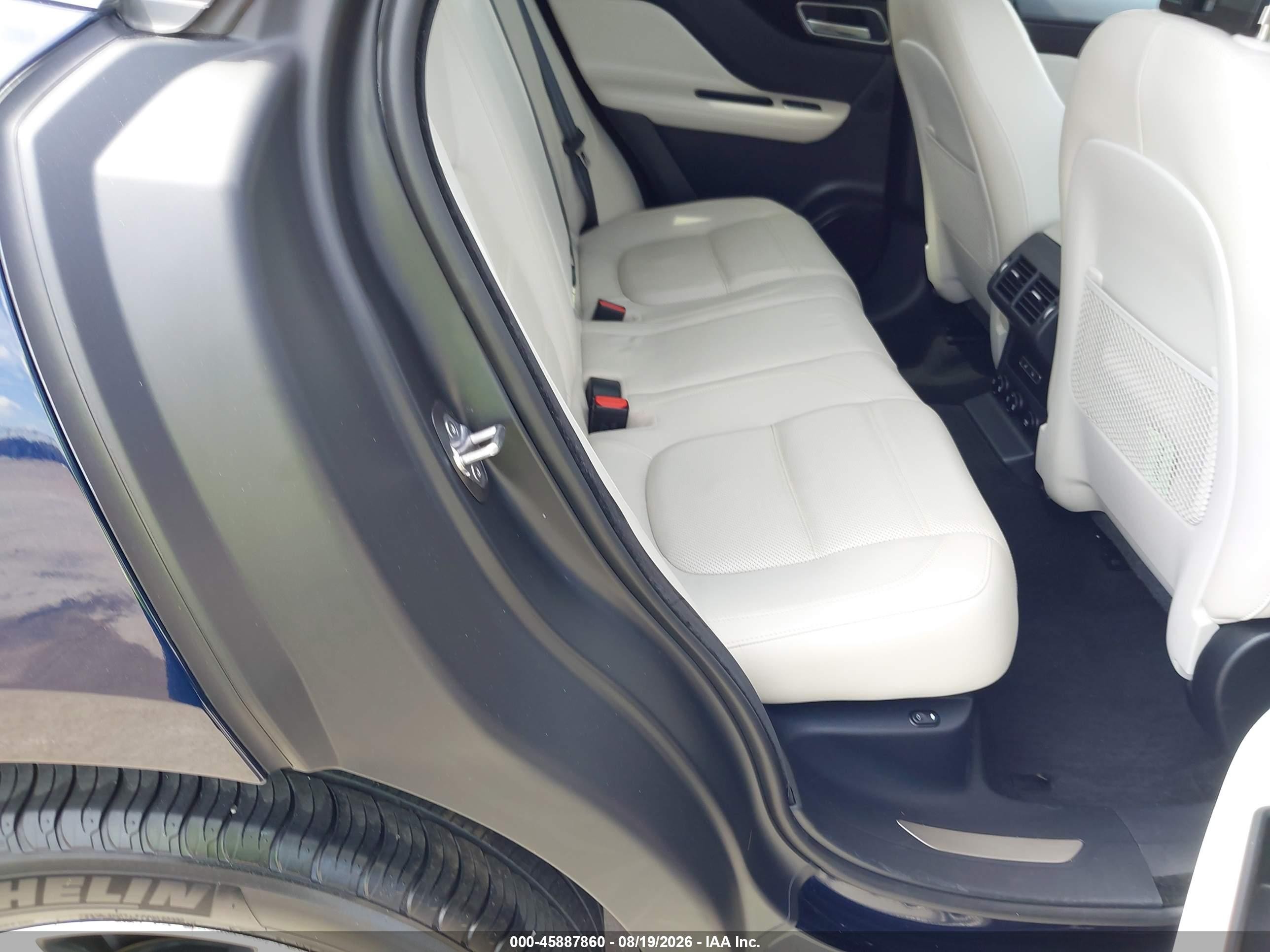 2020 Jaguar F-Pace VIN SADCK2FX1LA647534 IAAI salvage auction — Unknown, Salvage (Texas), sold $7,400 on 2026-09-25 (photo 8)