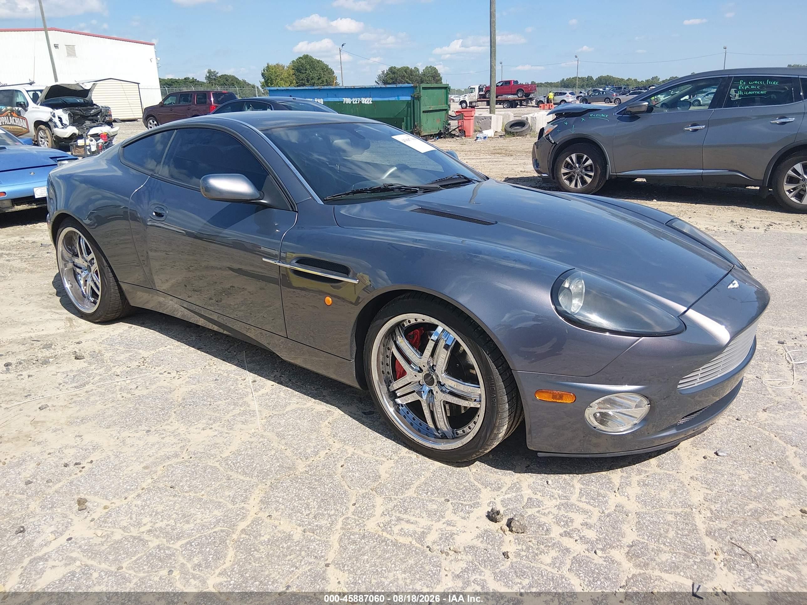 2003 Aston Martin Vanquish VIN SCFAC233X3B500593 — IAAI salvage auction photo