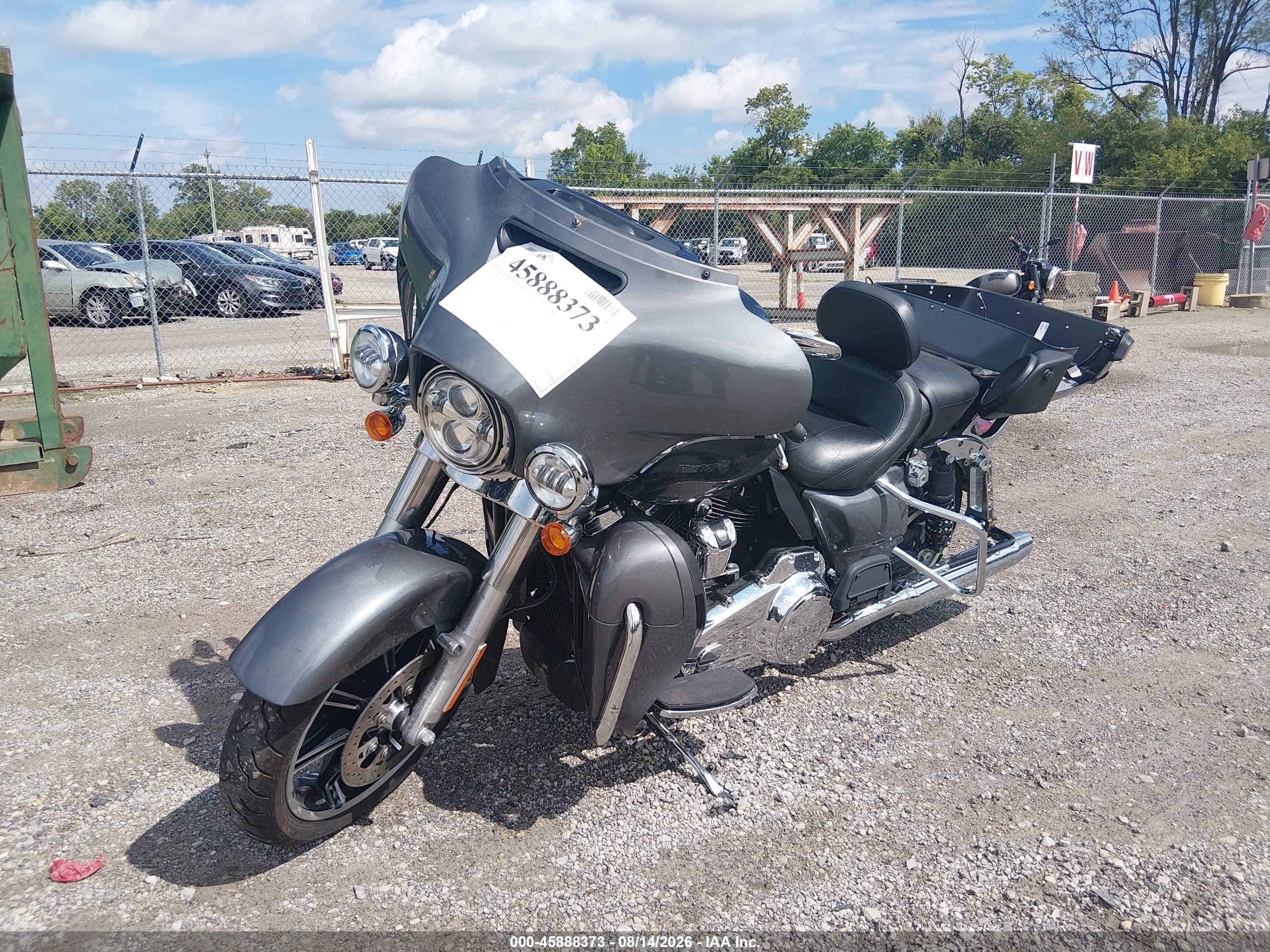 2022 Harley-davidson Electra glide VIN 1HD1KEF18NB656565 IAAI salvage auction — Rear End, Salvage (Ohio), sold $4,600 on 2026-09-02 (photo 2)