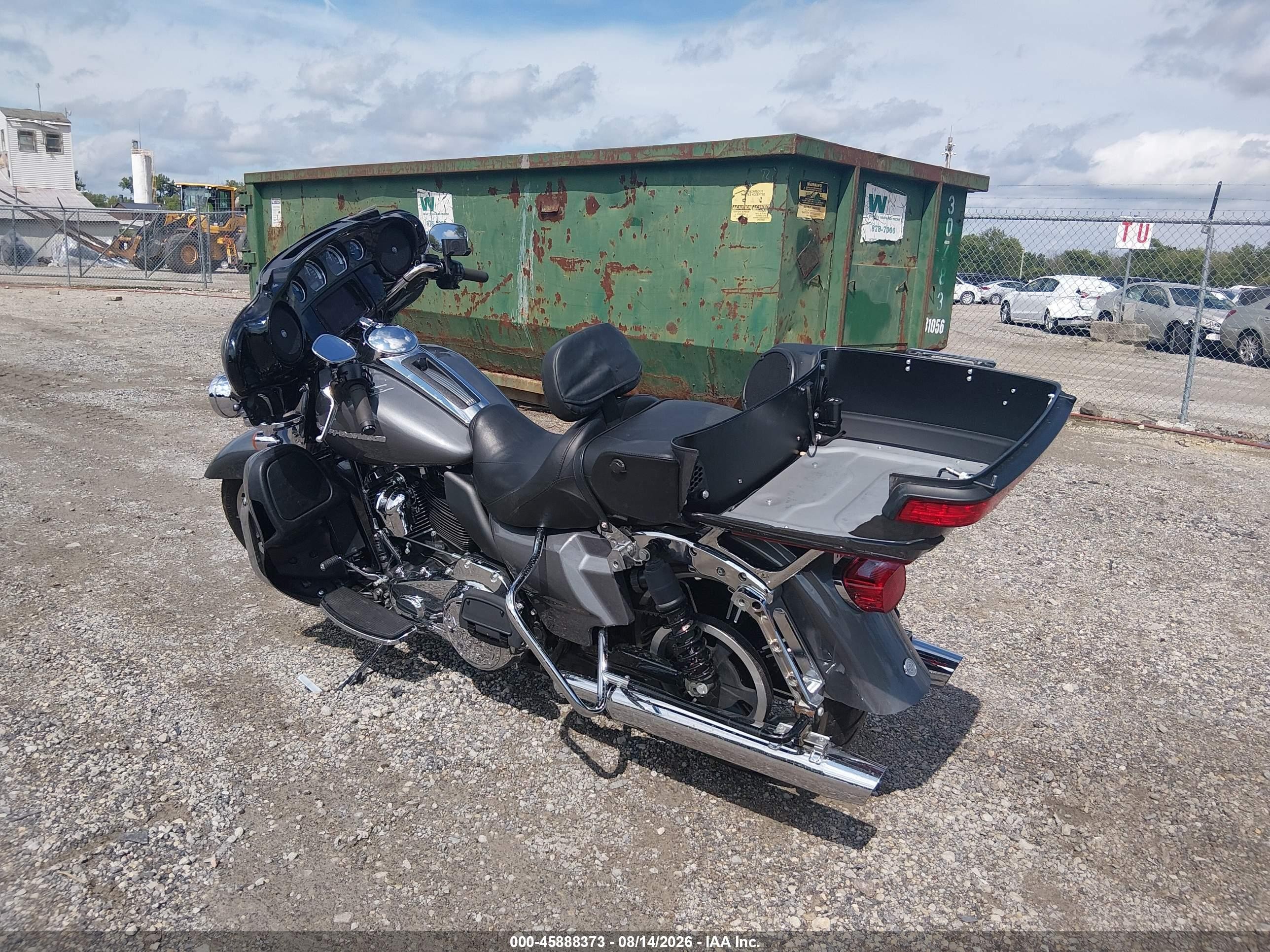2022 Harley-davidson Electra glide VIN 1HD1KEF18NB656565 IAAI salvage auction — Rear End, Salvage (Ohio), sold $4,600 on 2026-09-02 (photo 3)