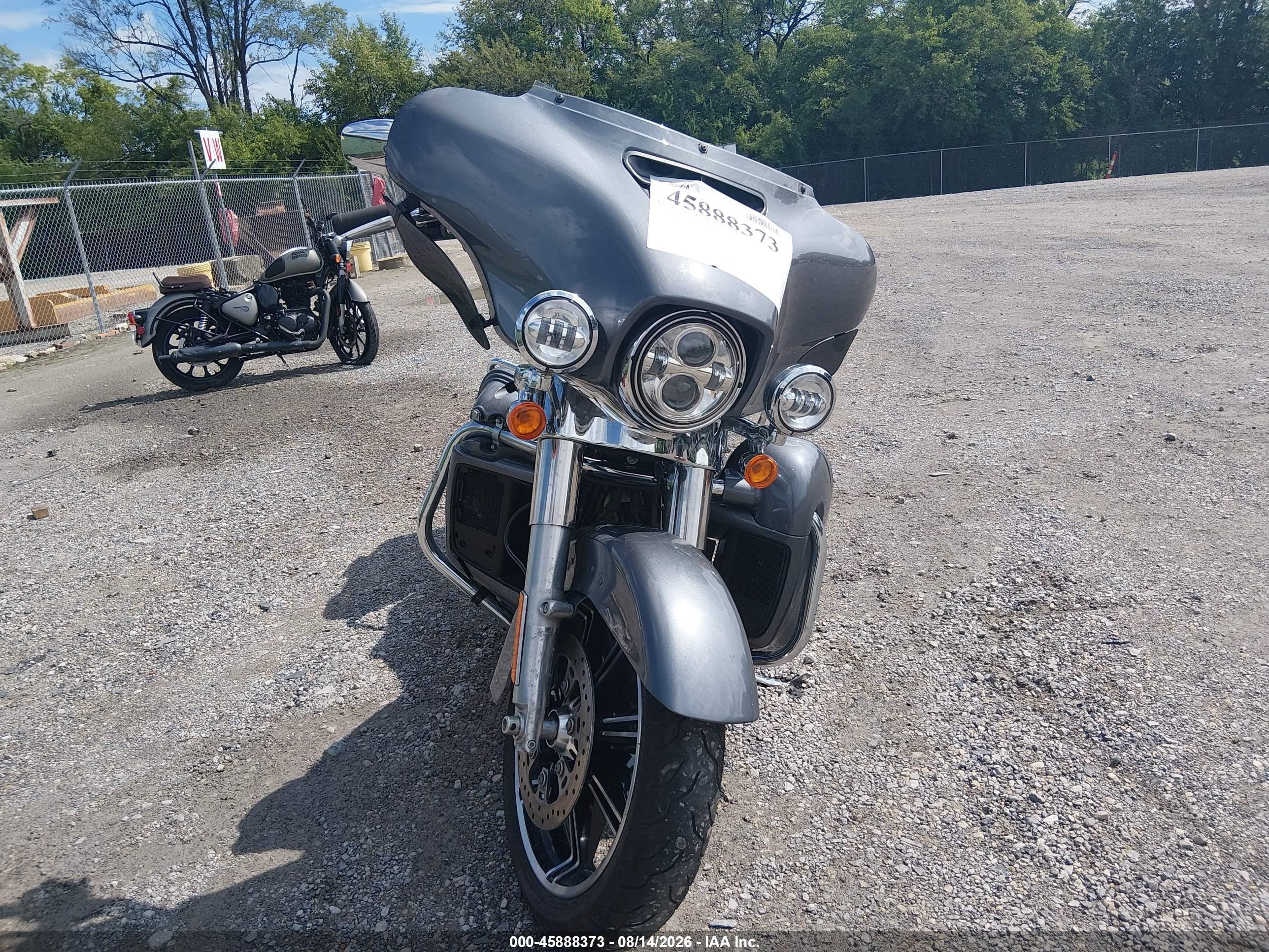 2022 Harley-davidson Electra glide VIN 1HD1KEF18NB656565 IAAI salvage auction — Rear End, Salvage (Ohio), sold $4,600 on 2026-09-02 (photo 5)