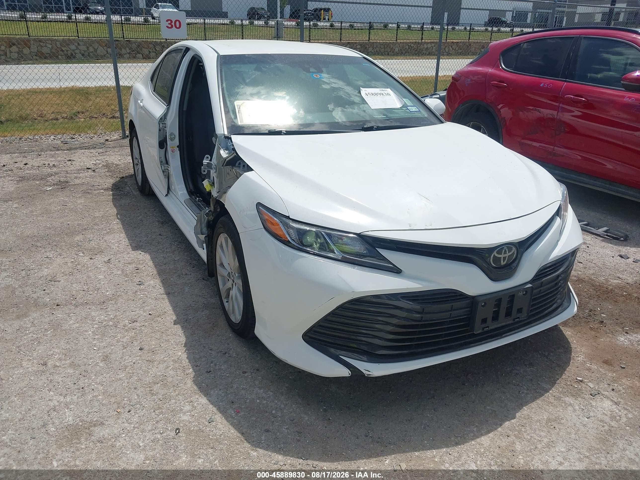 2018 Toyota Camry VIN 4T1B11HK3JU154547 — IAAI salvage auction photo