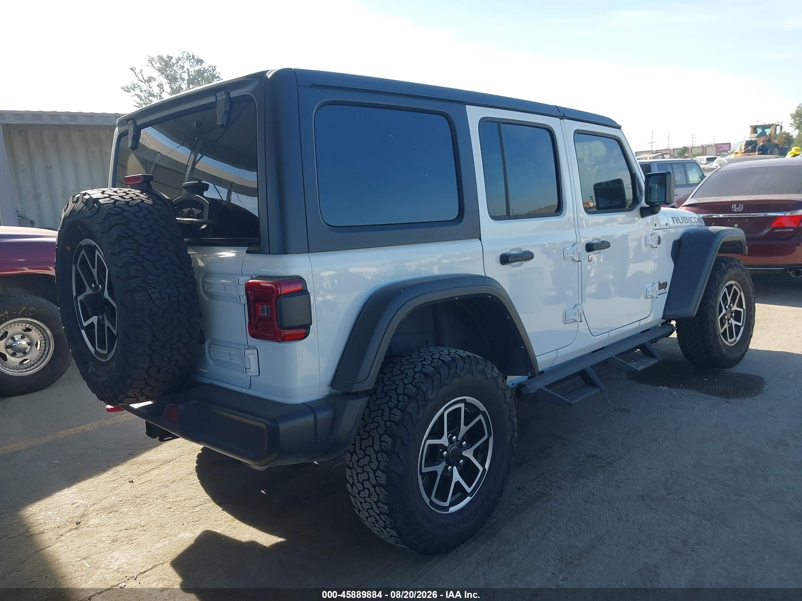 2025 Jeep Wrangler VIN 1C4PJXFN9SW538171 IAAI salvage auction — Unknown, Wait Title, sold $13,600 on 2026-09-20 (photo 4)