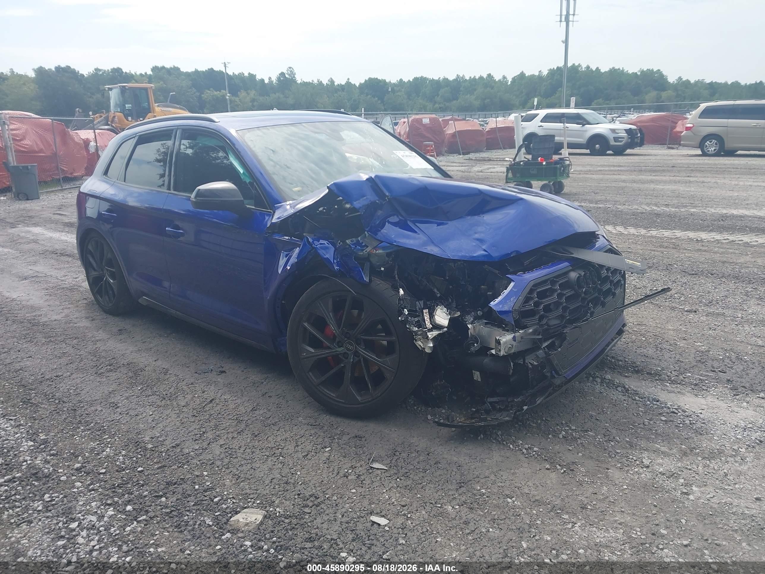 2025 Audi SQ5 VIN WA1B4AFY1S2044008 — IAAI salvage auction photo