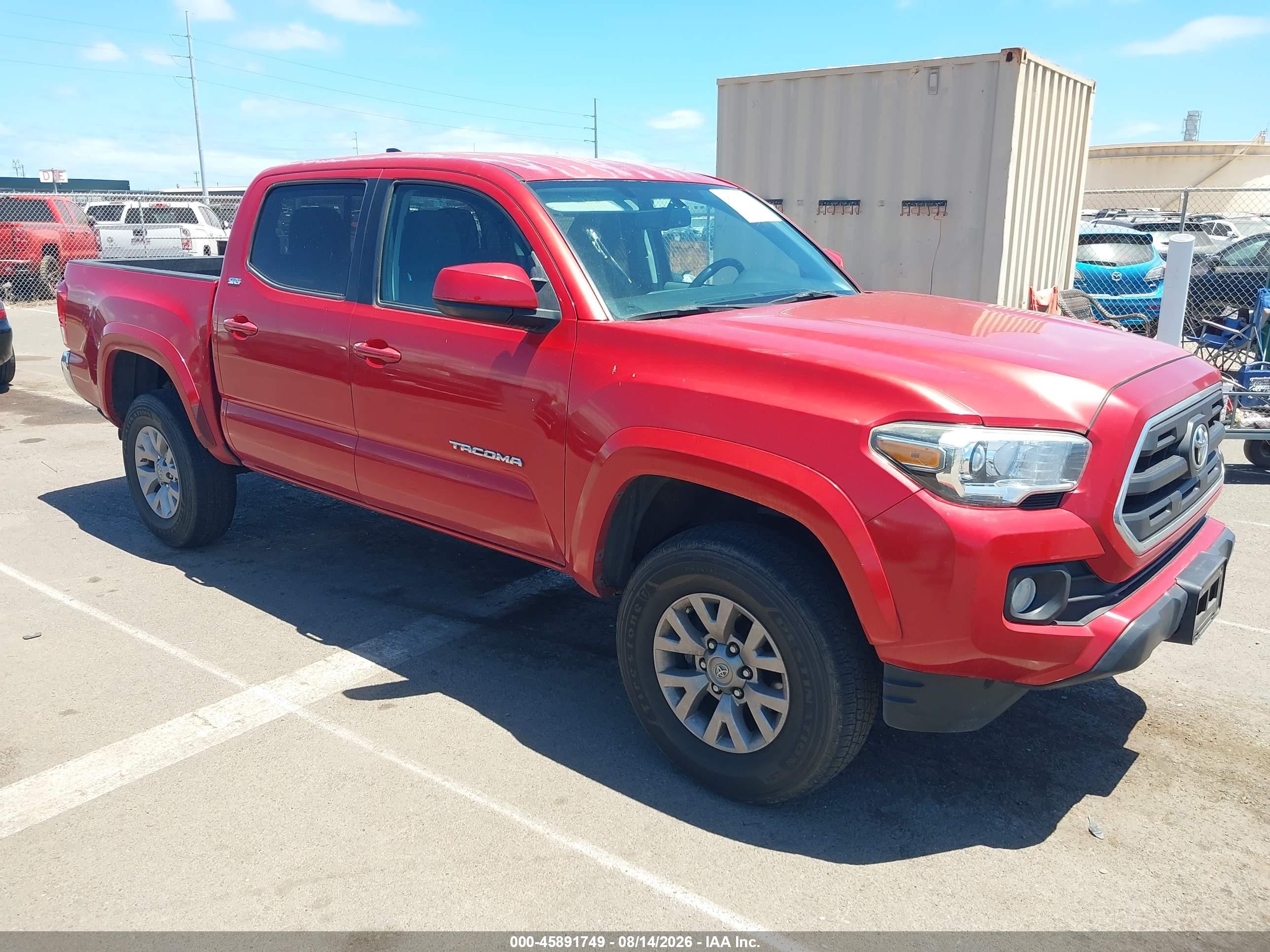 2016 Toyota Tacoma VIN 3TMAZ5CN1GM015810 — IAAI salvage auction photo