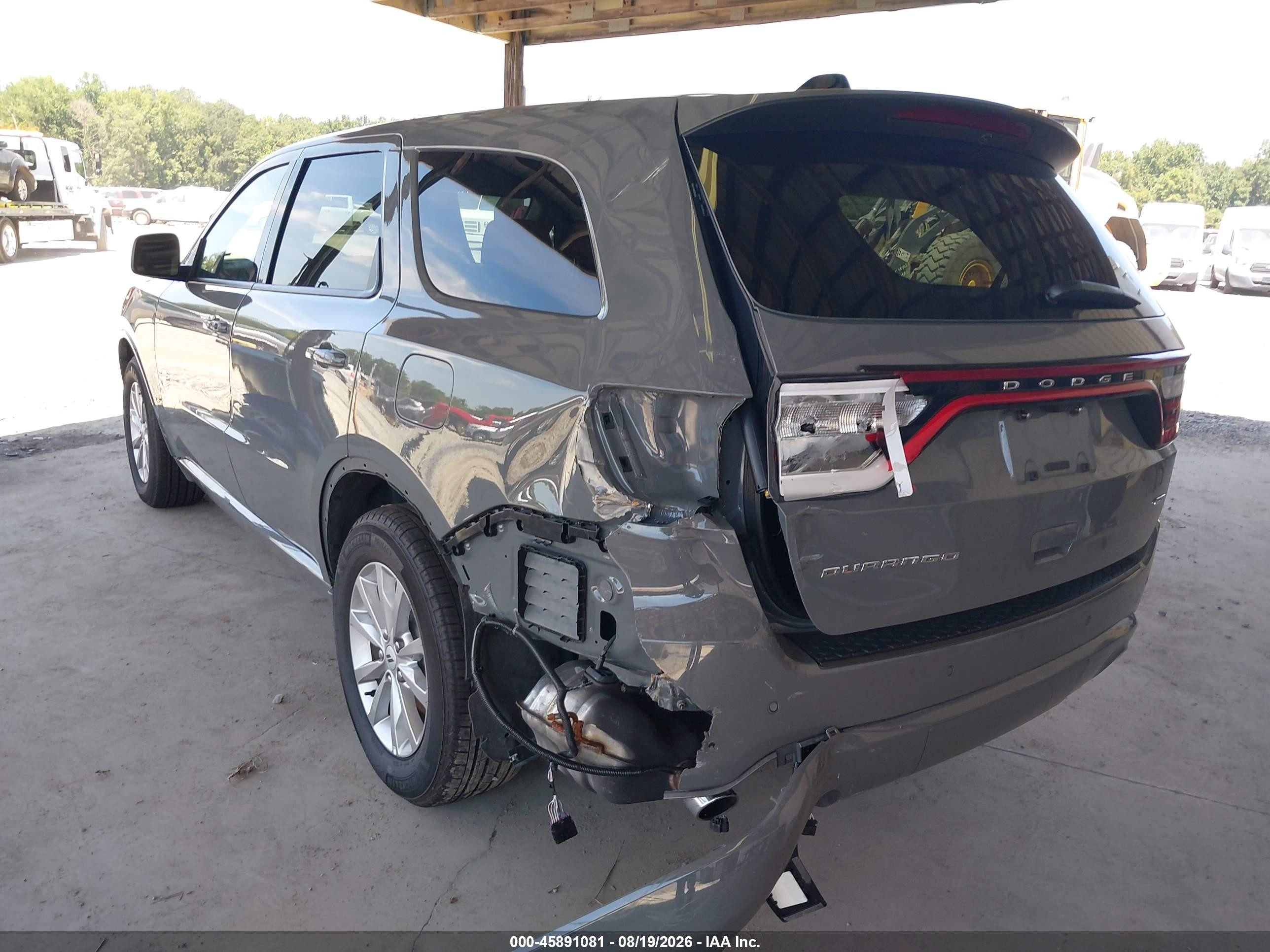 2026 Dodge Durango VIN 1C4RDHDG4TC187036 IAAI salvage auction — Side, Enterprise Vehicles Clear Only (Florida), sold $17,600 on 2026-09-11 (photo 3)