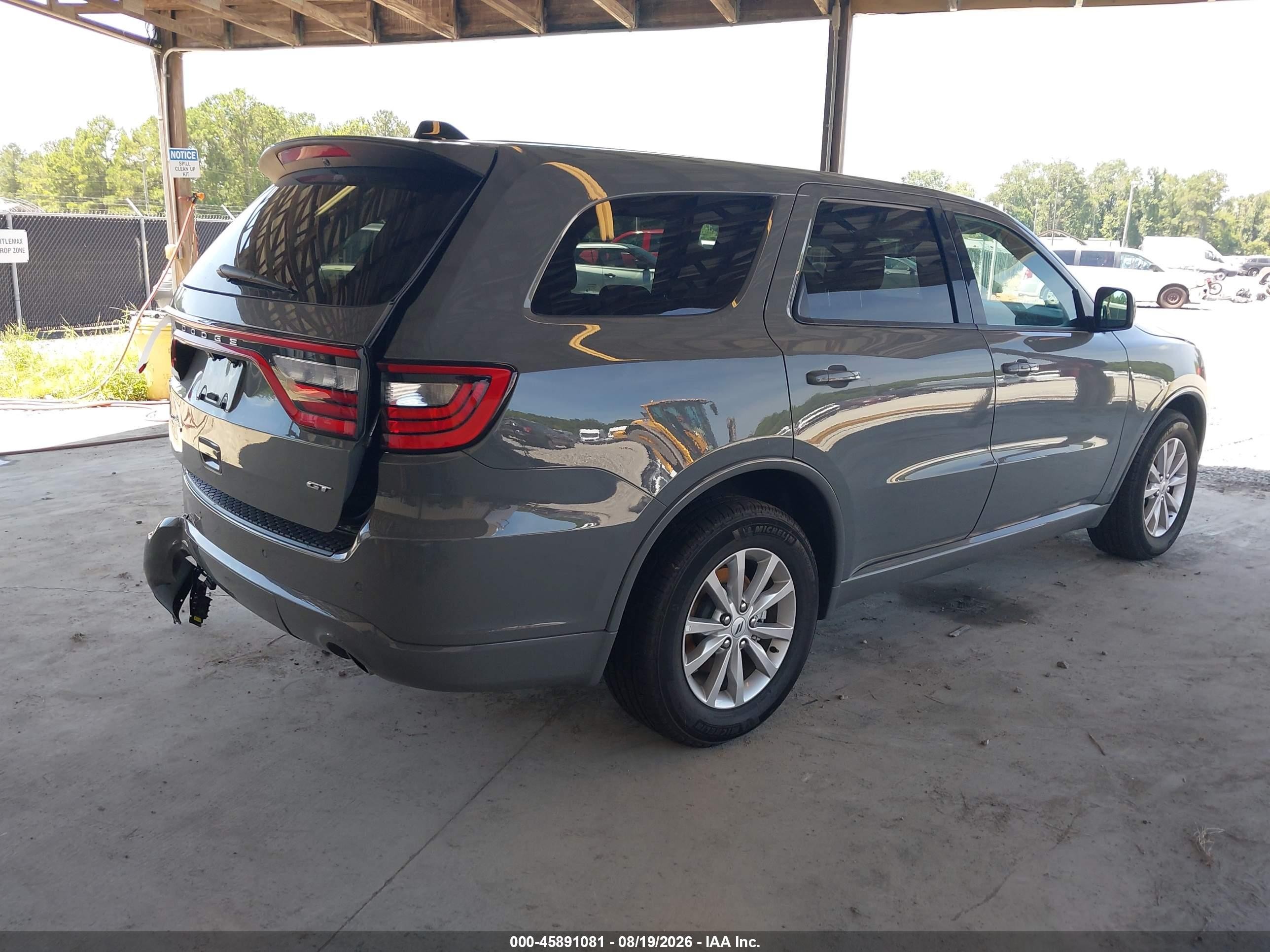 2026 Dodge Durango VIN 1C4RDHDG4TC187036 IAAI salvage auction — Side, Enterprise Vehicles Clear Only (Florida), sold $17,600 on 2026-09-11 (photo 4)