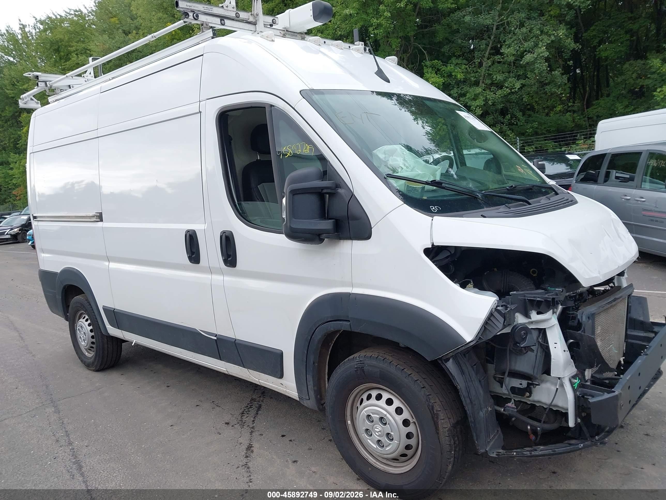 2025 Ram ProMaster 2500 VIN 3C6LRVCG3SE518940 — IAAI salvage auction photo