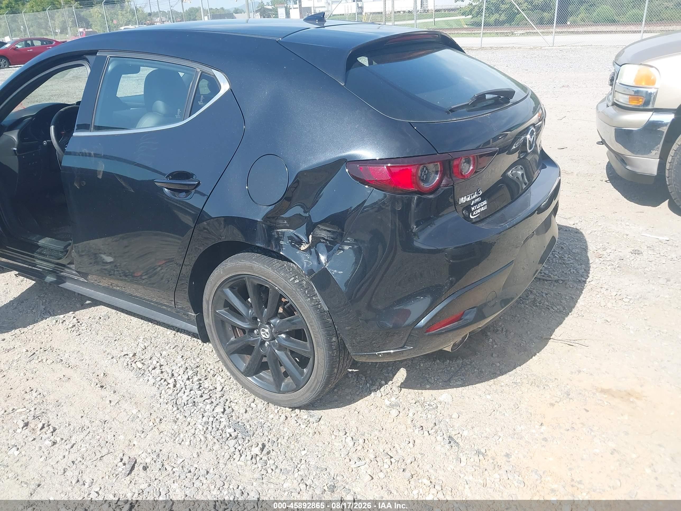 2021 Mazda 3 VIN JM1BPBJY7M1322106 IAAI salvage auction — Rear End, Salvage (North Carolina), sold $5,100 on 2026-09-16 (photo 6)