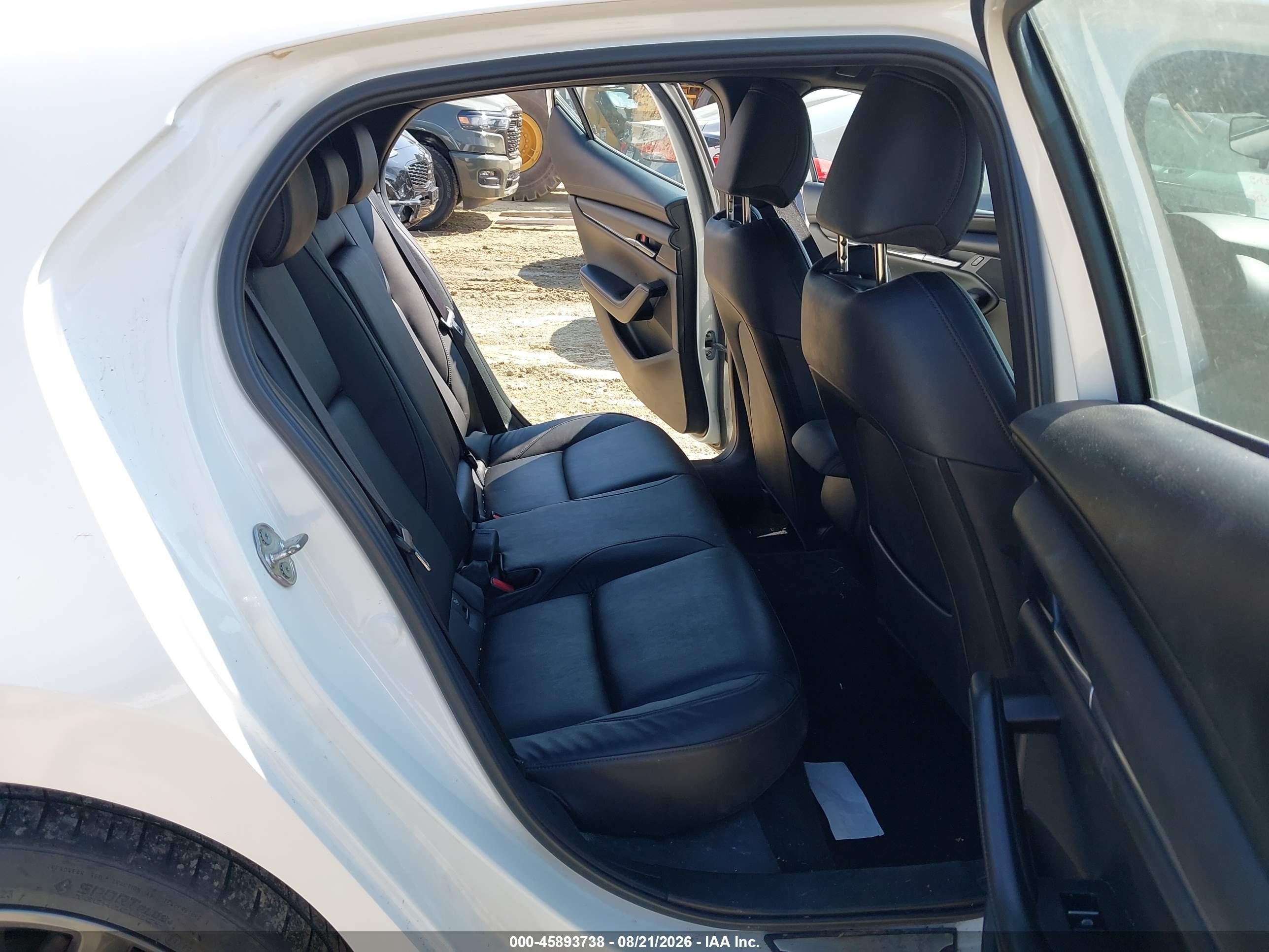 2021 Mazda 3 VIN JM1BPBKL9M1328380 IAAI salvage auction — Hail, Salvage (Pennsylvania), sold $5,700 on 2026-09-12 (photo 8)