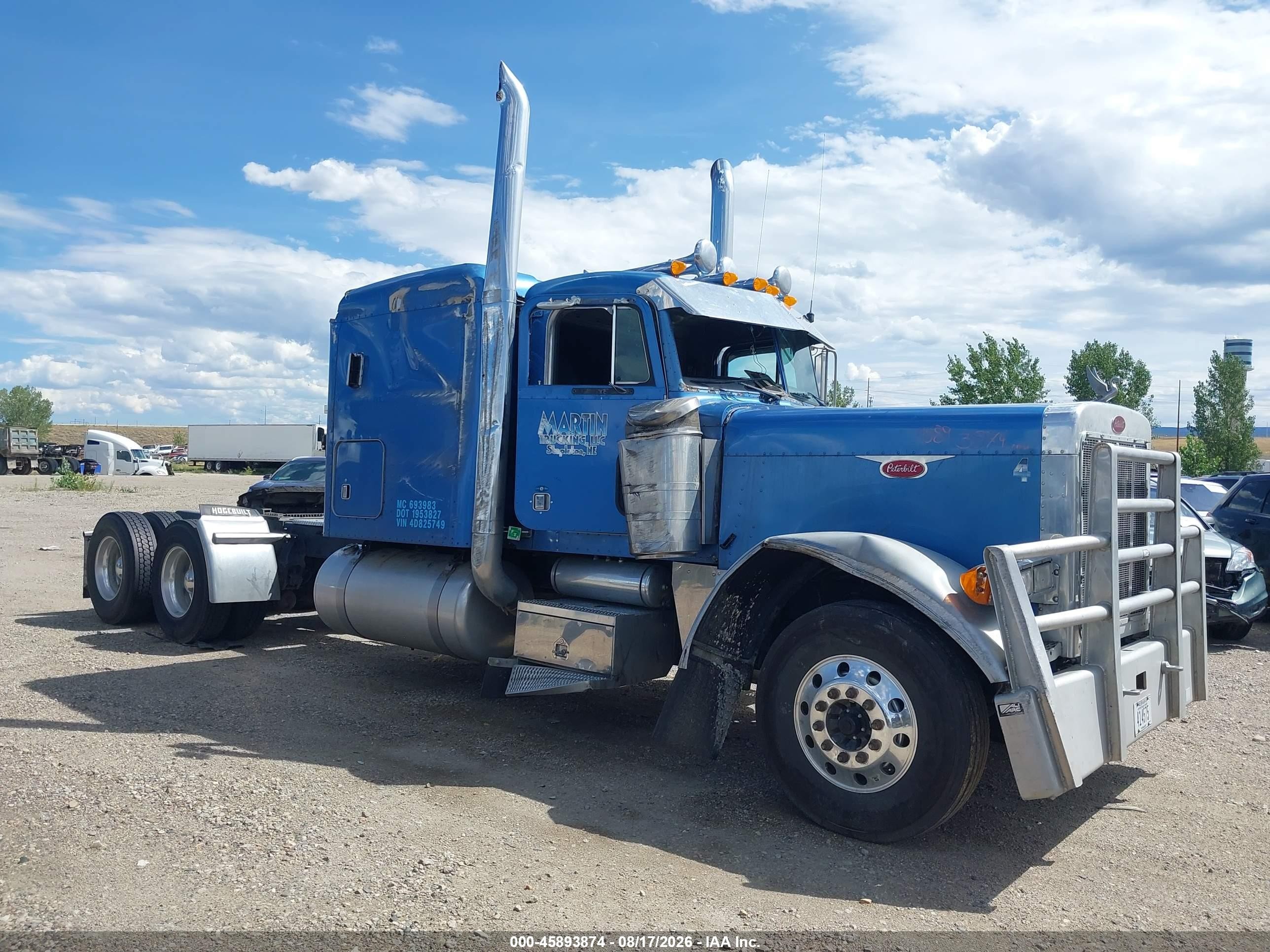 2004 Peterbilt 379 VIN 1XP5DB9X24D825749 — IAAI salvage auction photo