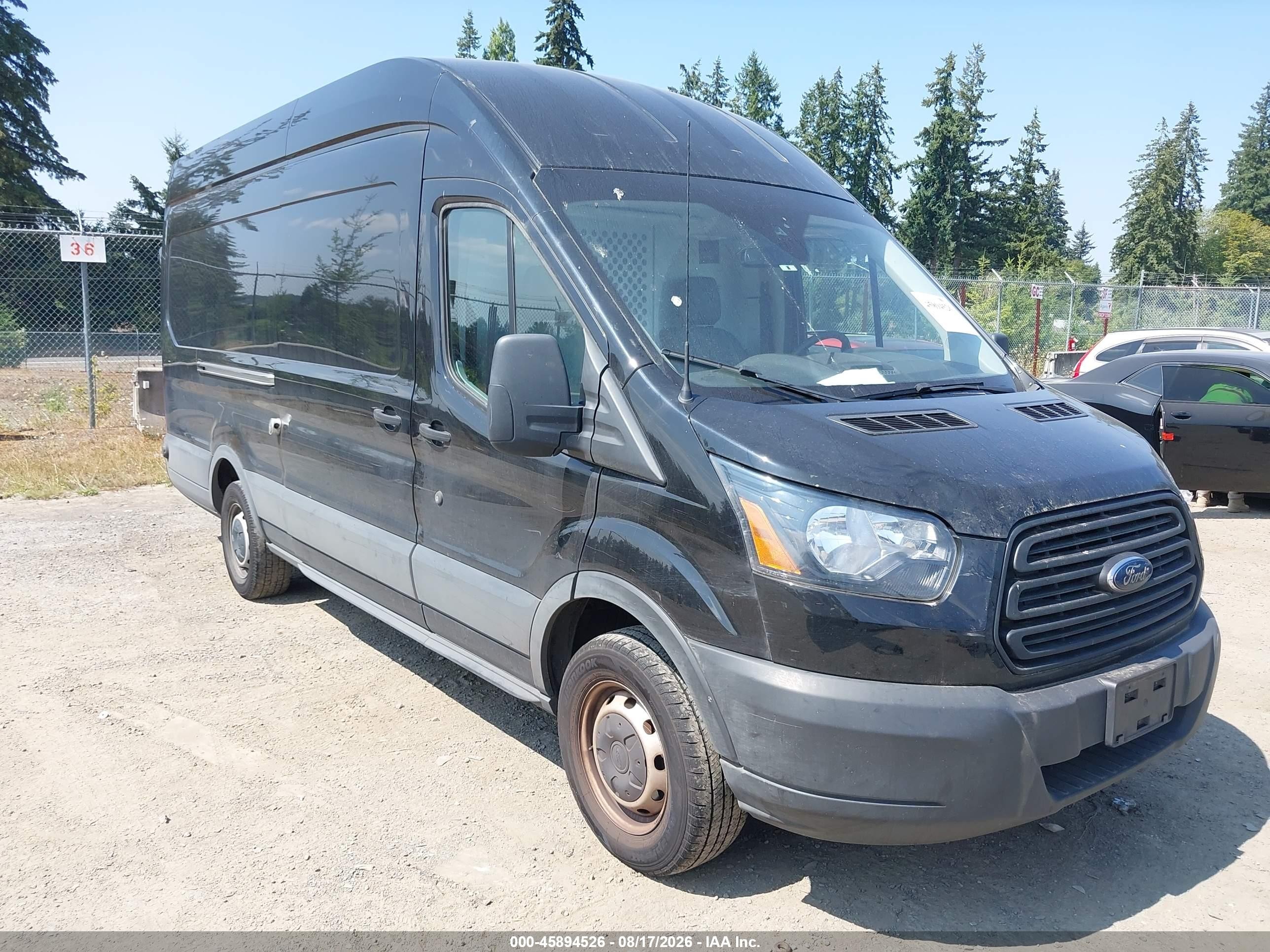 2019 Ford Transit-250 VIN 1FTYR3XV7KKB57303 — IAAI salvage auction photo