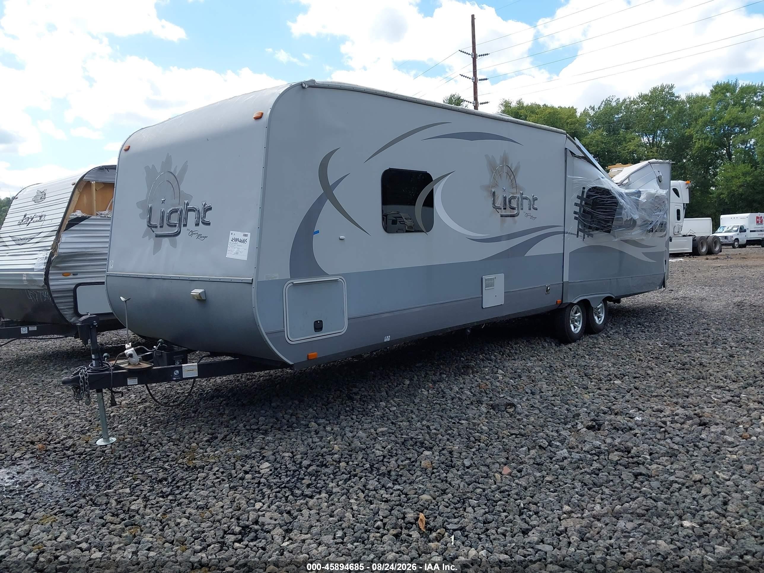 2016 Highland Ridge Light Series M-282rk VIN 58TTX3629G2024276 IAAI salvage auction — Top/Roof, Salvage (Ohio), sold $150 on 2026-09-14 (photo 2)