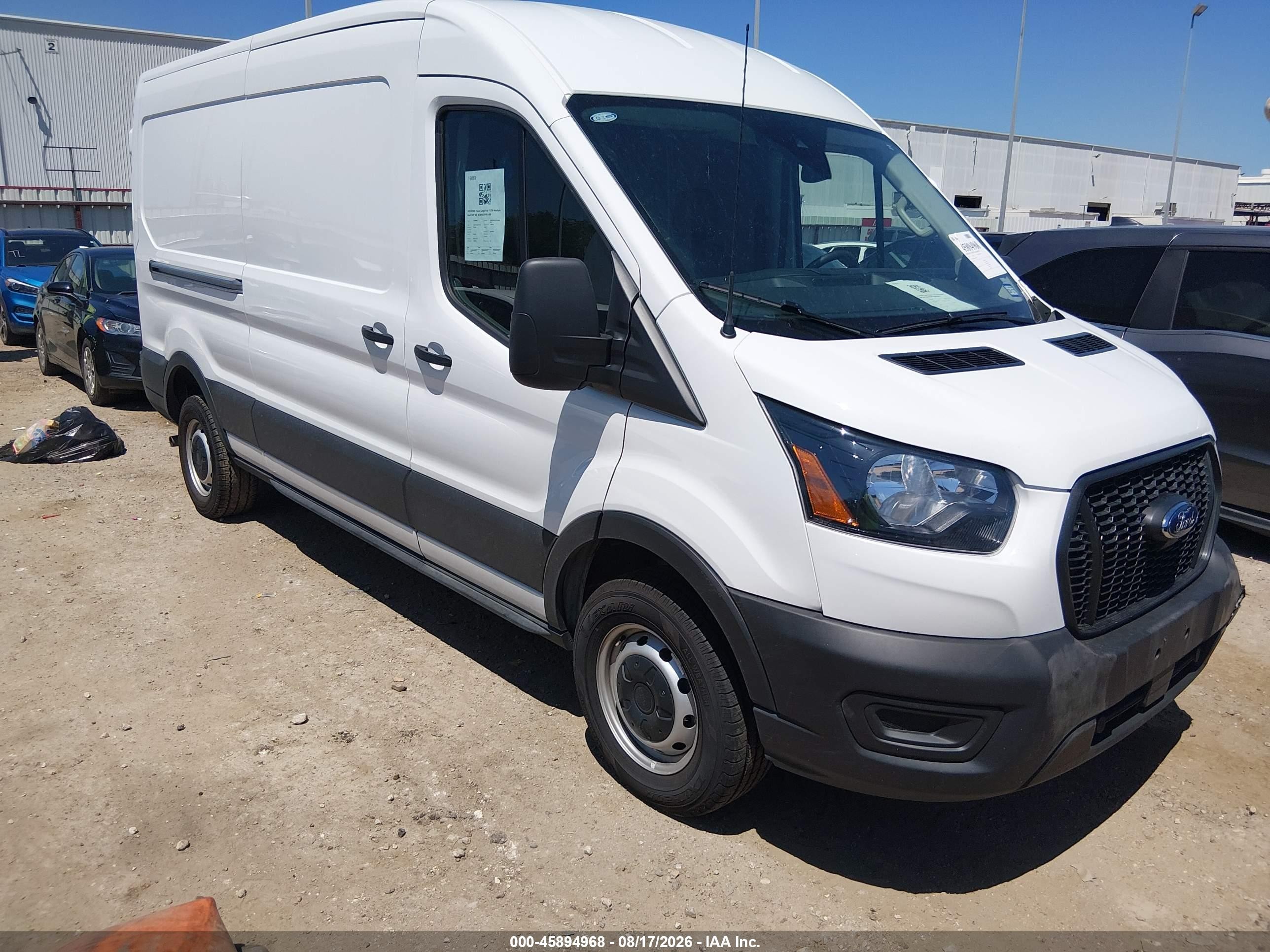 2025 Ford Transit-250 VIN 1FTBR1C84SKB18095 — IAAI salvage auction photo