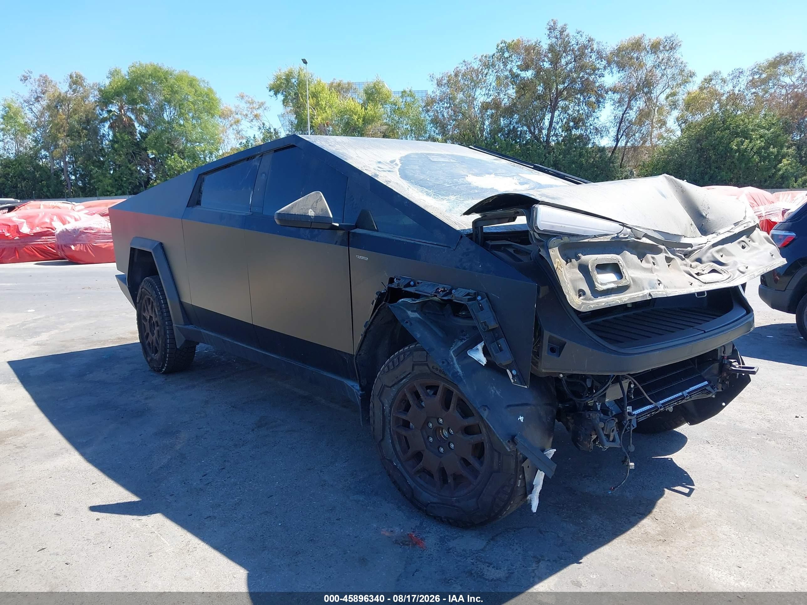 2024 Tesla Cybertruck VIN 7G2CEHED4RA033309 — IAAI salvage auction photo