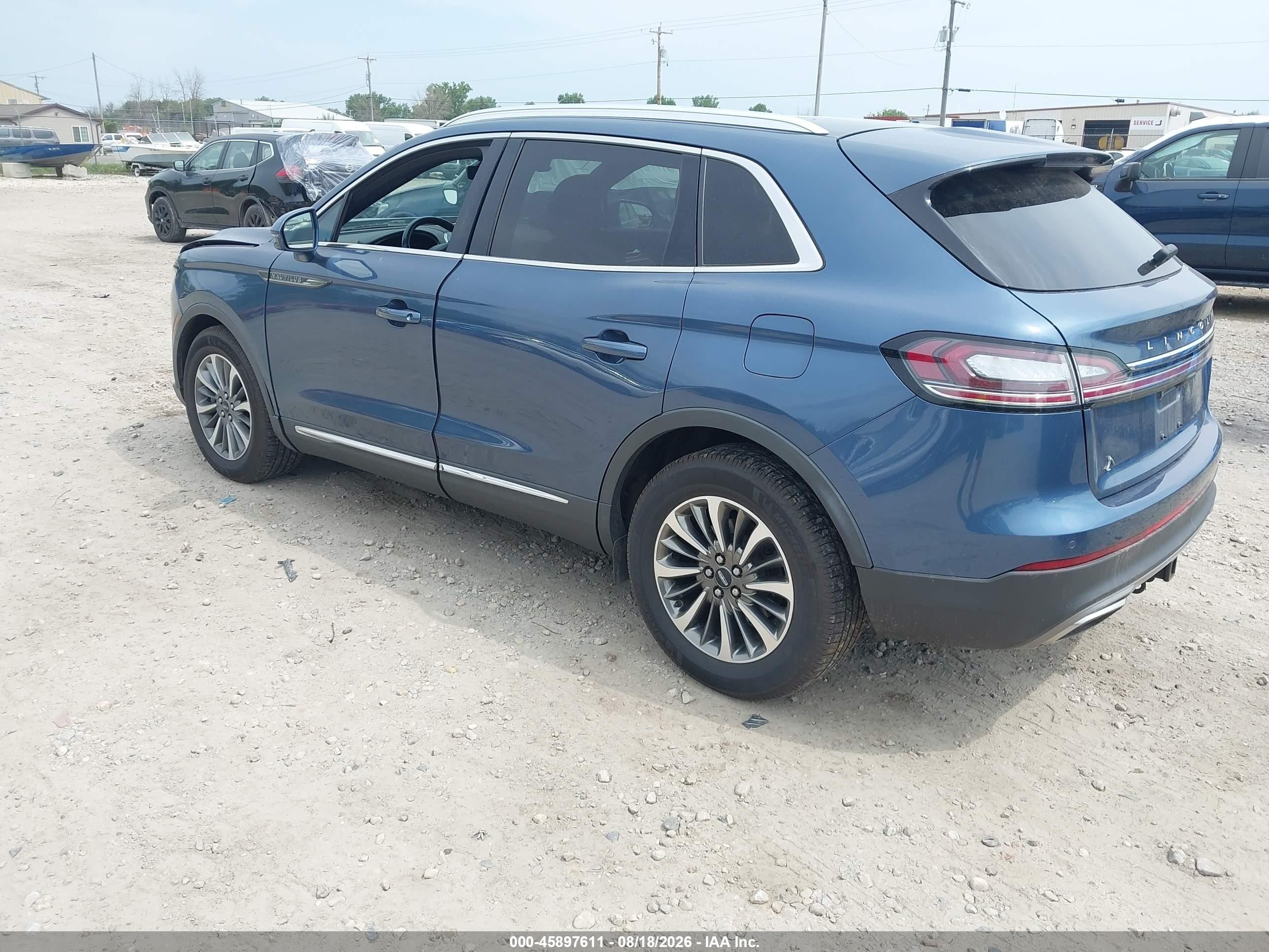 2019 Lincoln Nautilus VIN 2LMPJ8K92KBL47157 IAAI salvage auction — Front End, Clear (Michigan), sold $4,900 on 2026-09-19 (photo 3)