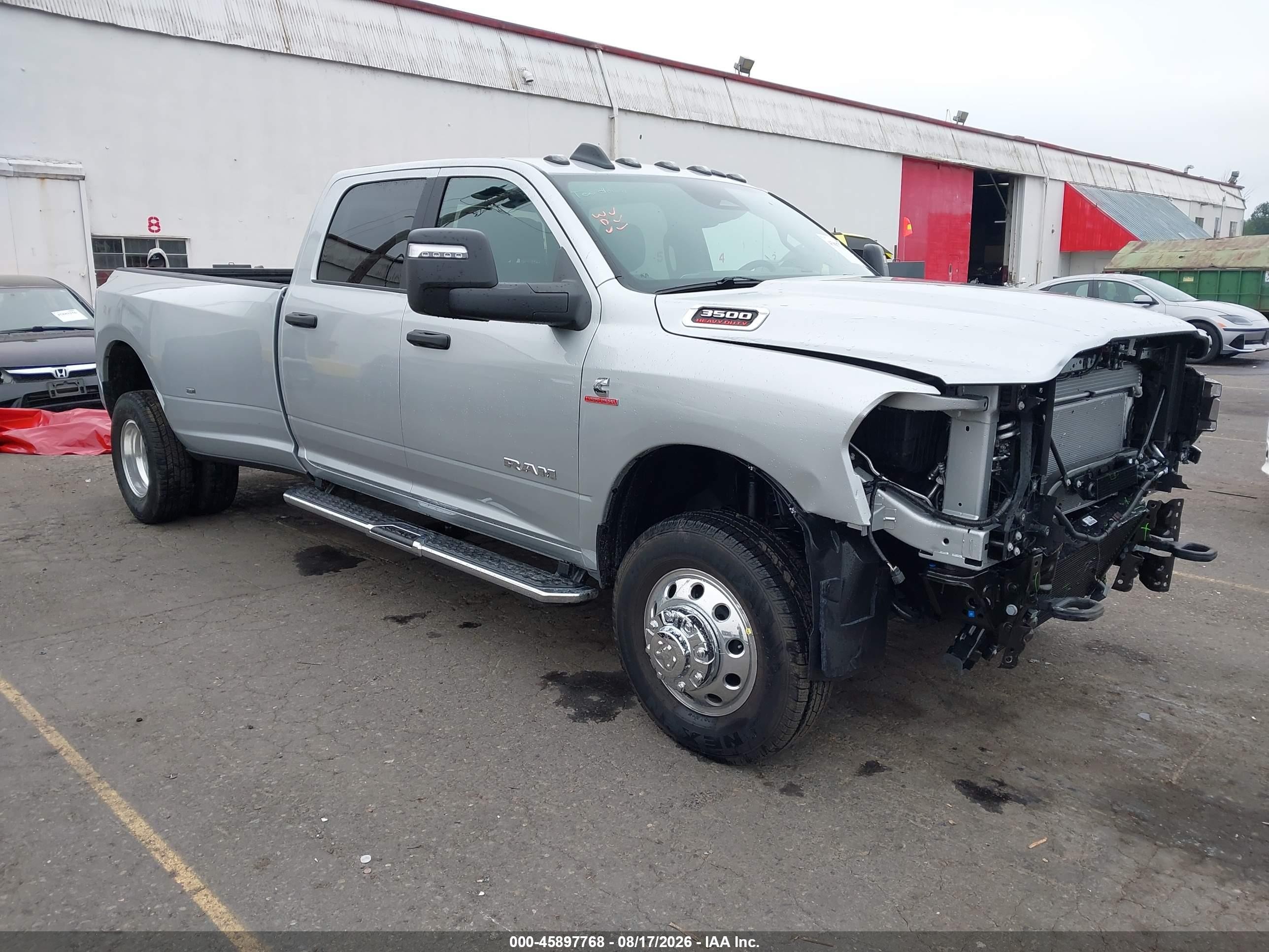 2026 Ram 3500 VIN 3C63RRHL1TG338813 — IAAI salvage auction photo