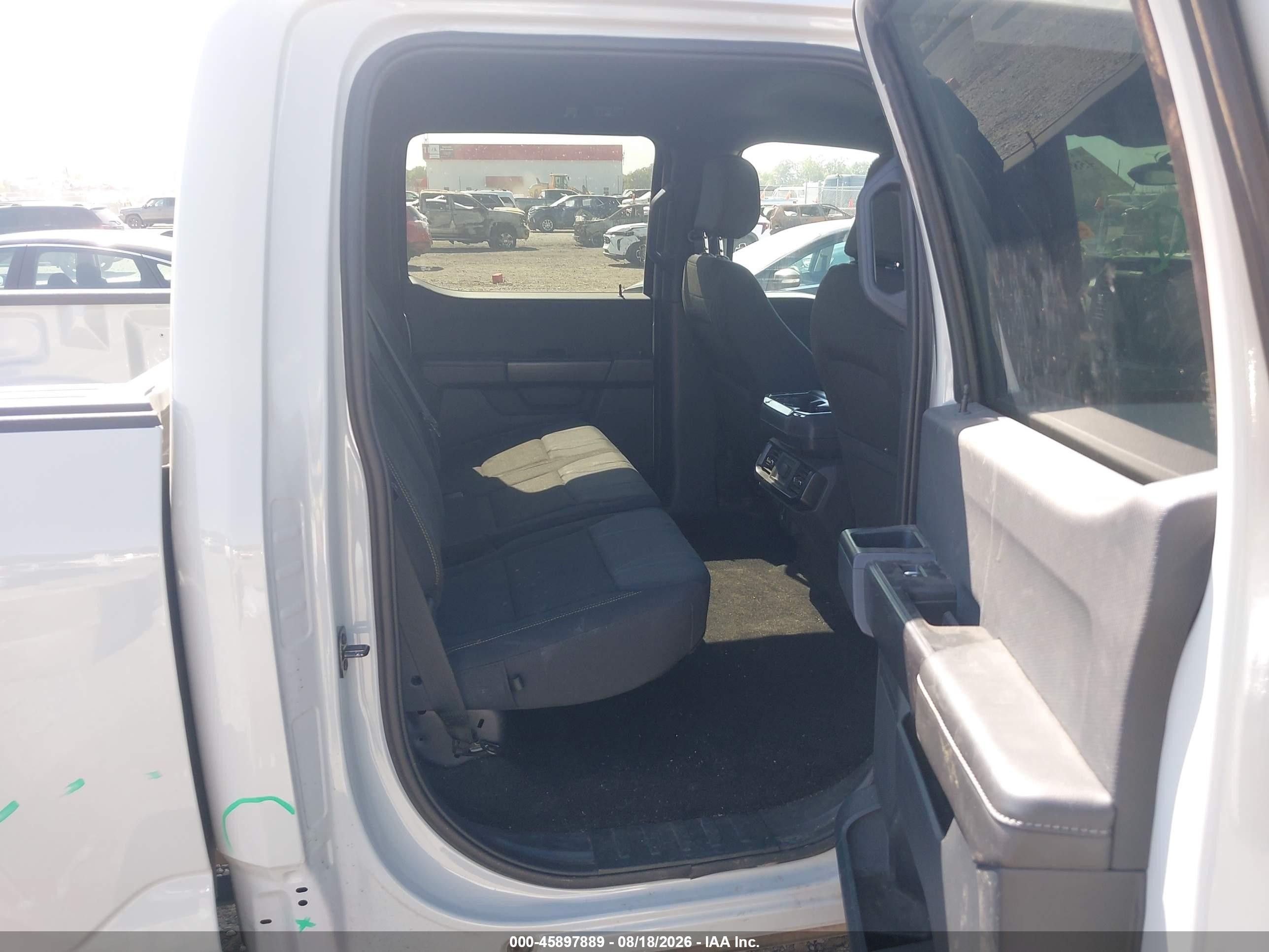 2024 Ford F-150 VIN 1FTEW2KP7RKF73649 IAAI salvage auction — Unknown, Clear (Arkansas), sold $10,800 on 2026-09-25 (photo 8)