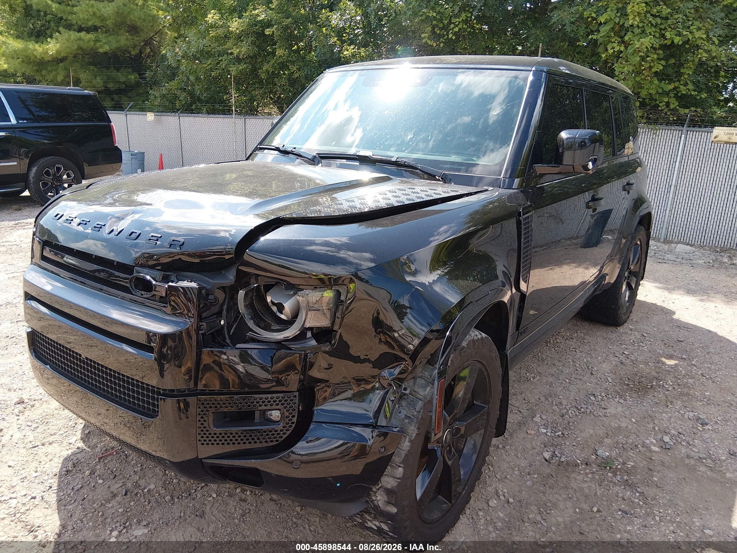 2024 Land Rover Defender VIN SALEBEEE3R2245645 IAAI salvage auction — Unknown, Salvage (Wisconsin), sold $34,500 on 2026-08-30 (photo 2)