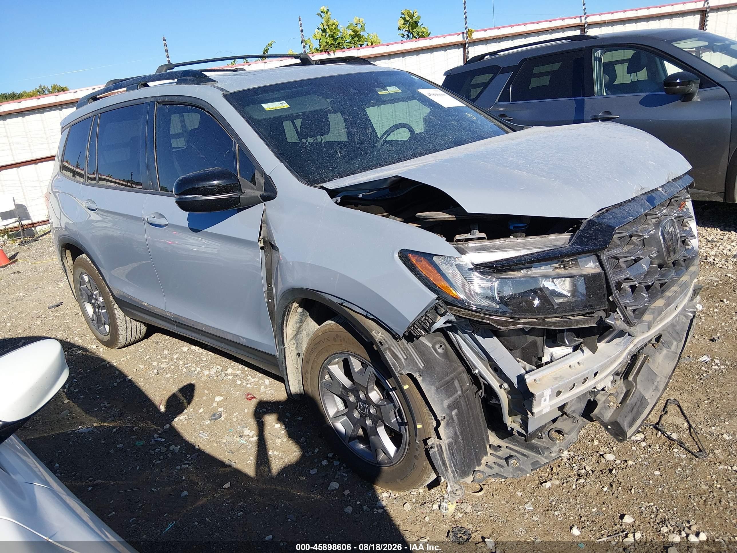 2022 Honda Passport VIN 5FNYF8H6XNB025490 — IAAI salvage auction photo