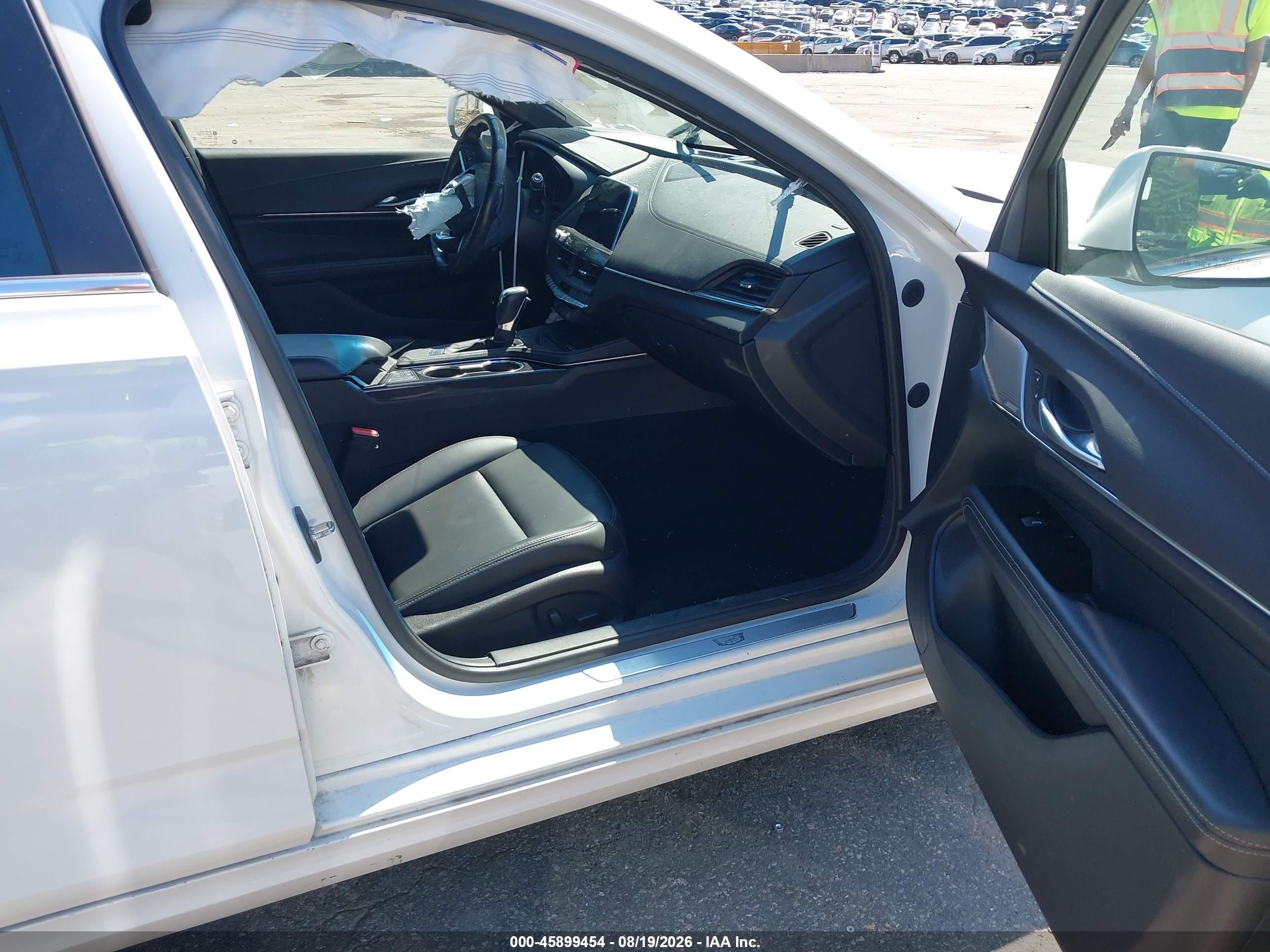 2021 Cadillac CT4 VIN 1G6DK5RK5M0129440 IAAI salvage auction — Front End, Mv-907A (New York), sold $5,600 on 2026-09-14 (photo 5)
