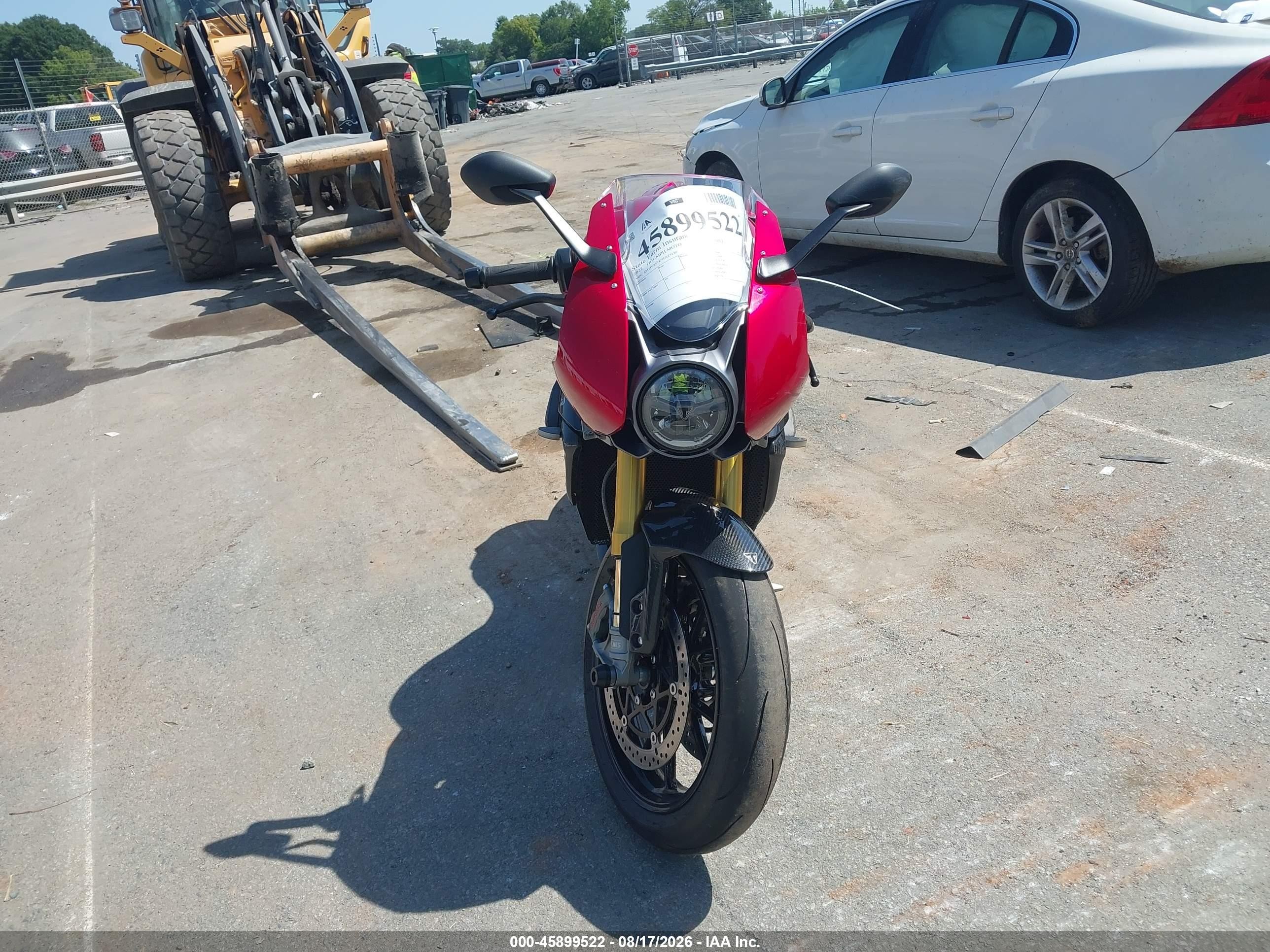 2022 Triumph Motorcycle Speed Triple VIN SMTP02ST8NTAZ5130 IAAI salvage auction — Side, Salvage (North Carolina), sold $6,250 on 2026-09-14 (photo 5)