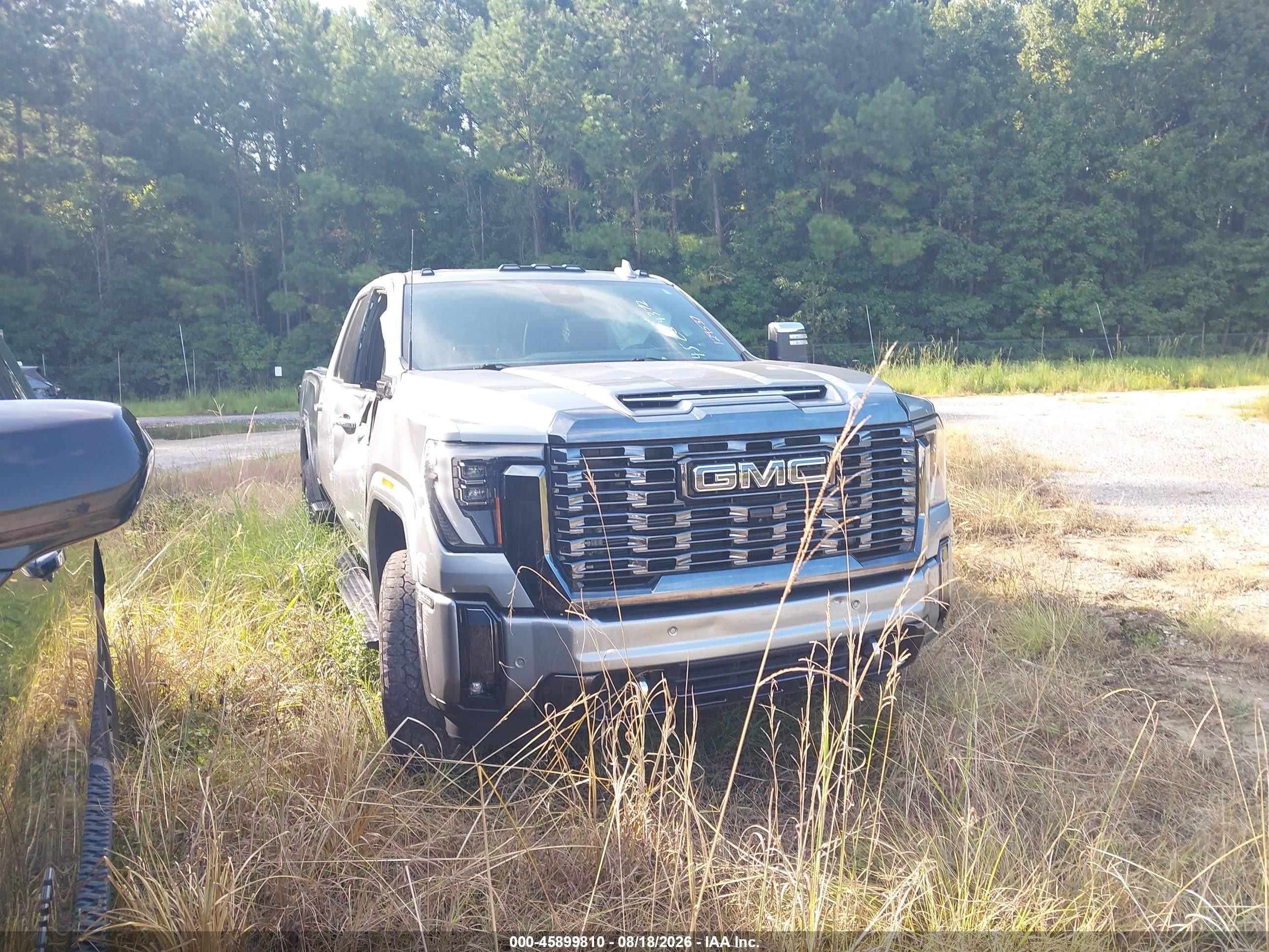 2024 GMC Sierra 3500 HD VIN 1GT49YEY8RF129537 — IAAI salvage auction photo