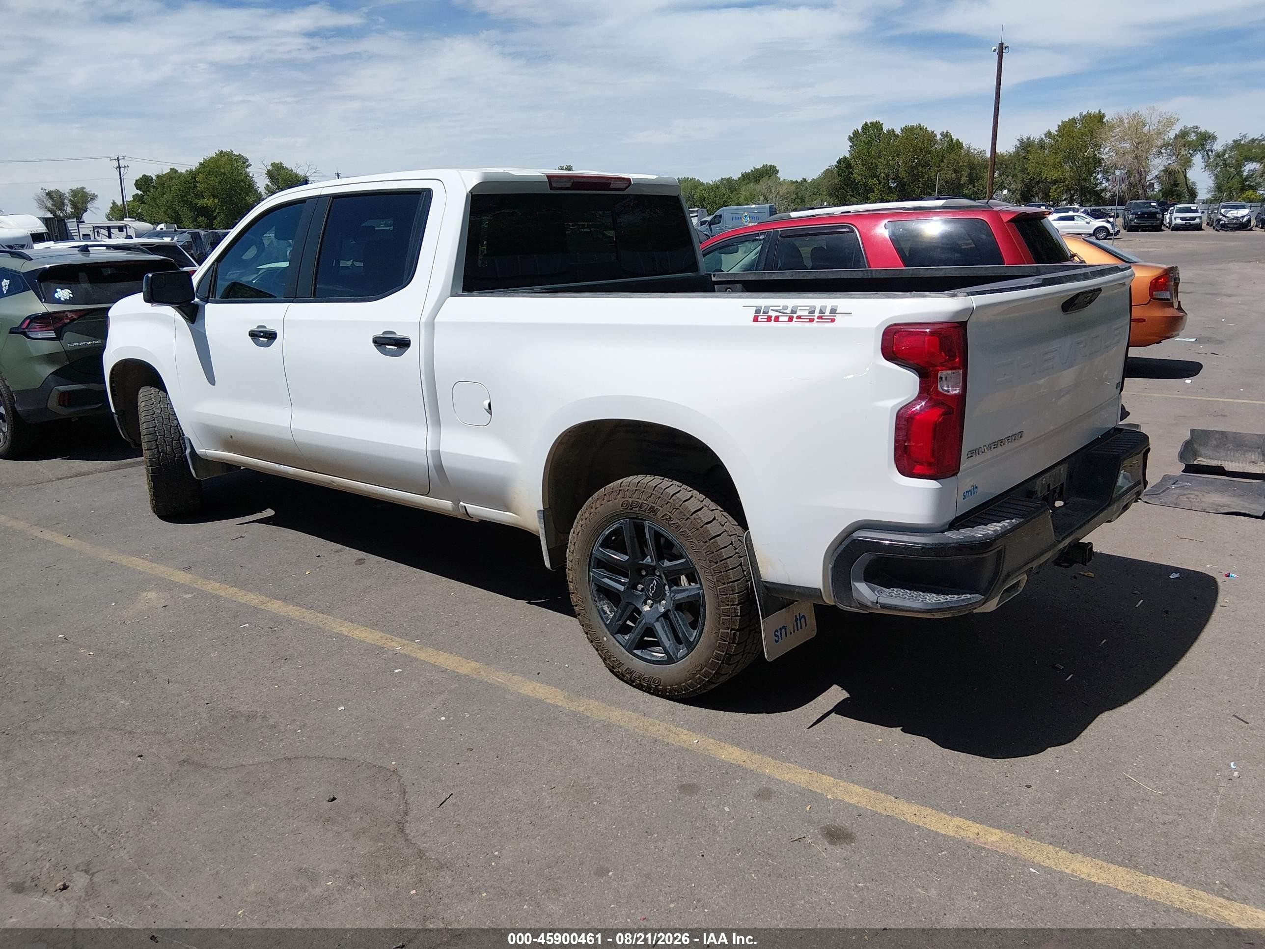 2025 Chevrolet Silverado VIN 3GCUKFE86SG142932 IAAI salvage auction — Front End, Salvage (Idaho), sold $18,600 on 2026-09-23 (photo 3)