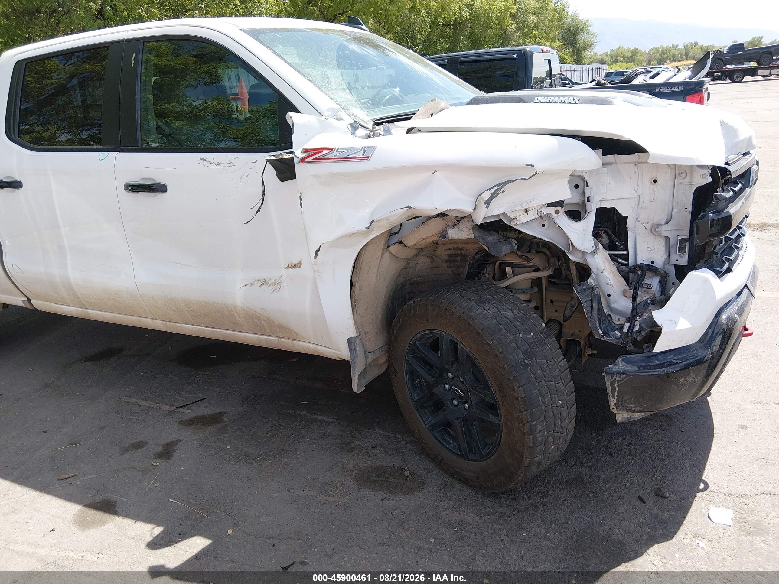 2025 Chevrolet Silverado VIN 3GCUKFE86SG142932 IAAI salvage auction — Front End, Salvage (Idaho), sold $18,600 on 2026-09-23 (photo 6)